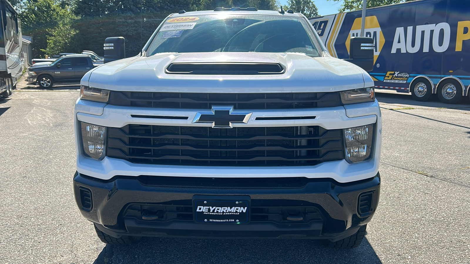 2024 Chevrolet Silverado 2500HD Custom 8