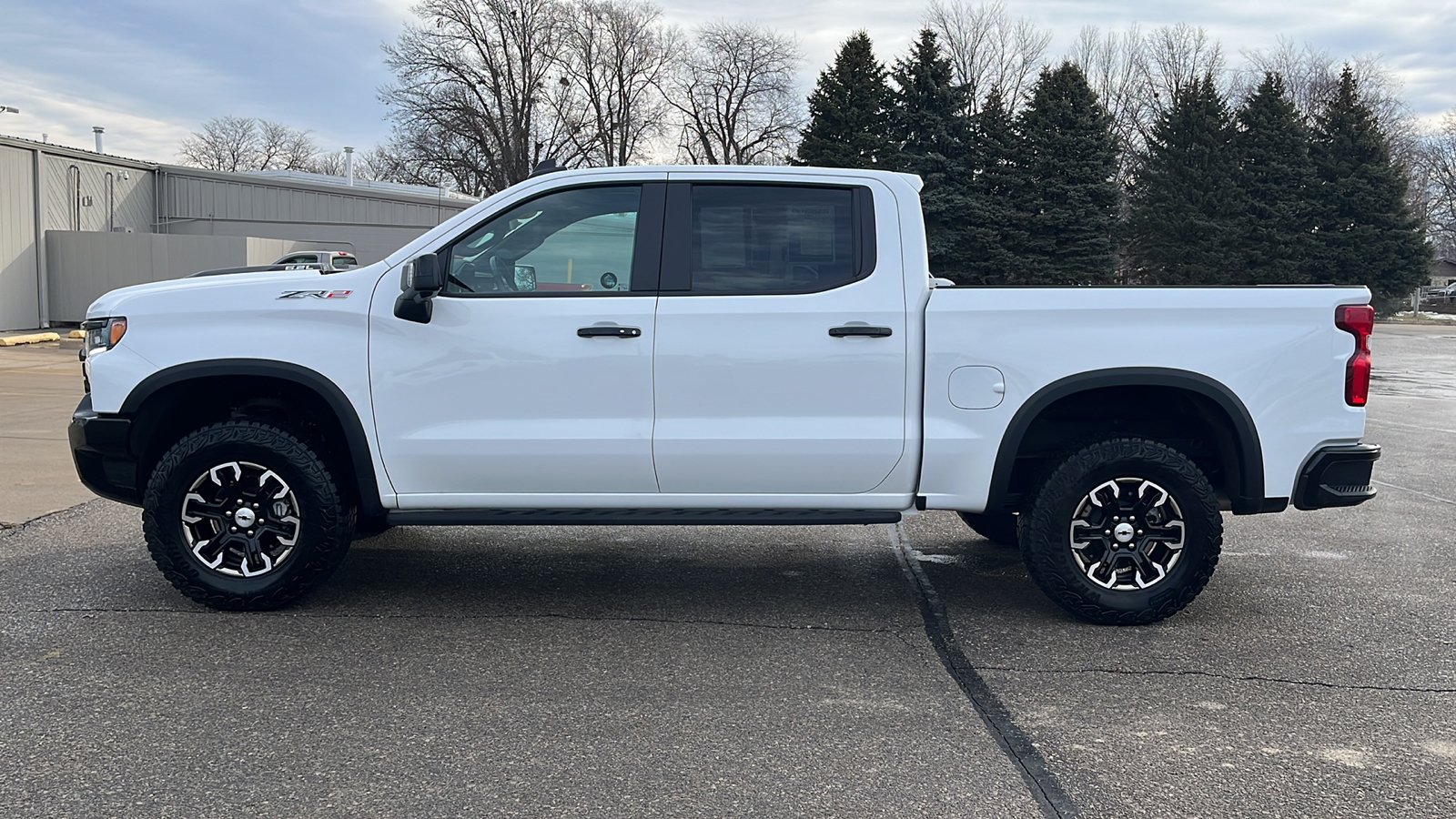 2023 Chevrolet Silverado 1500 ZR2 6