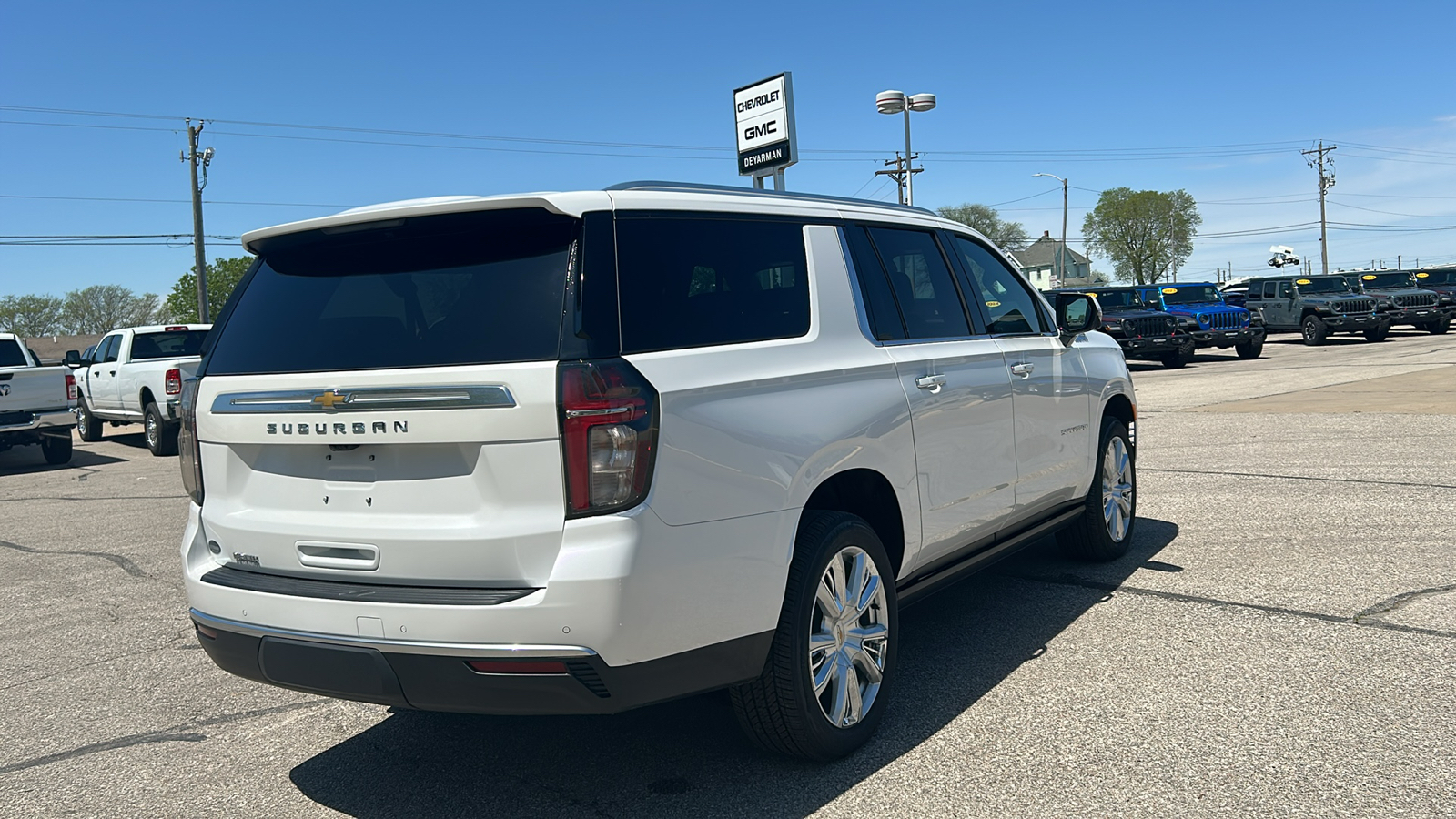 2024 Chevrolet Suburban High Country 3