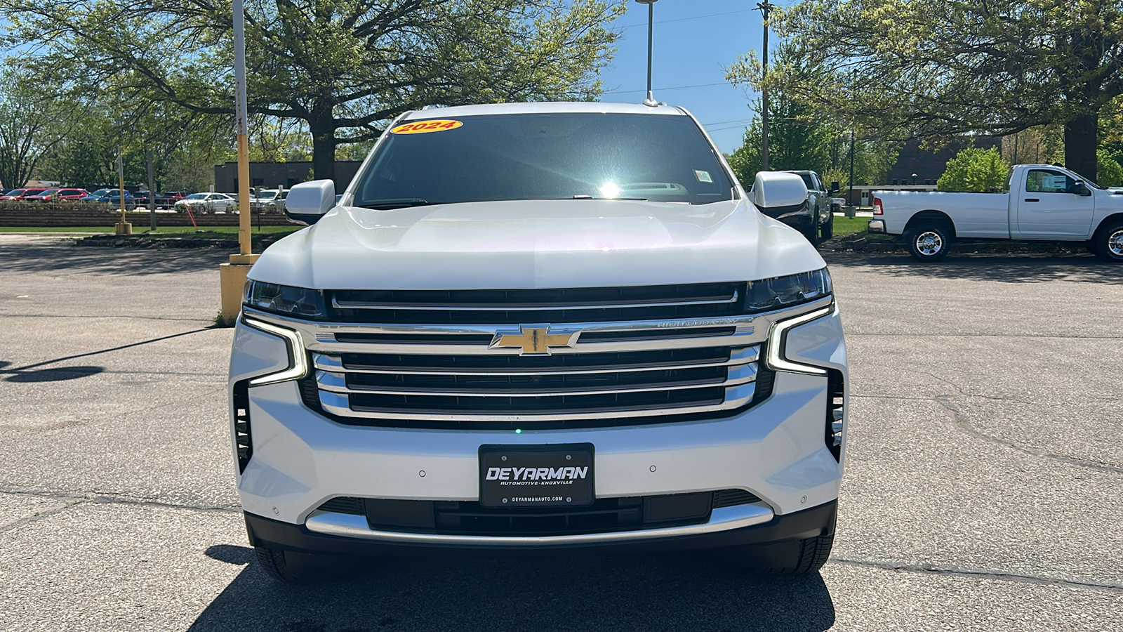 2024 Chevrolet Suburban High Country 8