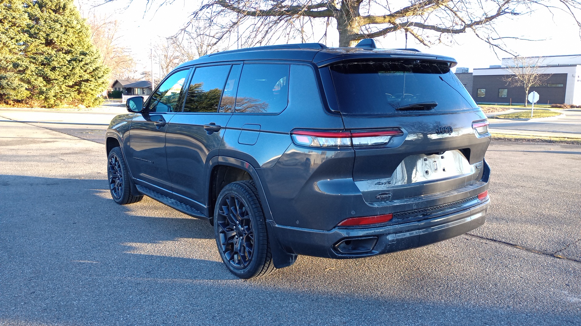 2023 Jeep Grand Cherokee L Summit 5