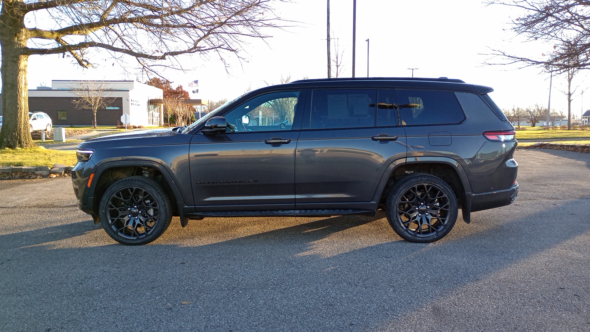 2023 Jeep Grand Cherokee L Summit 6