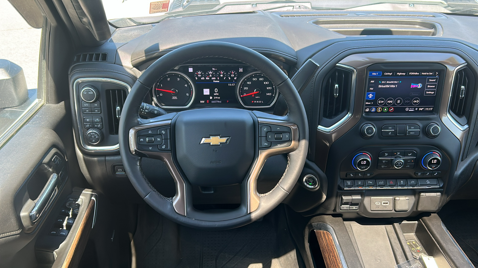 2022 Chevrolet Silverado 2500HD High Country 26