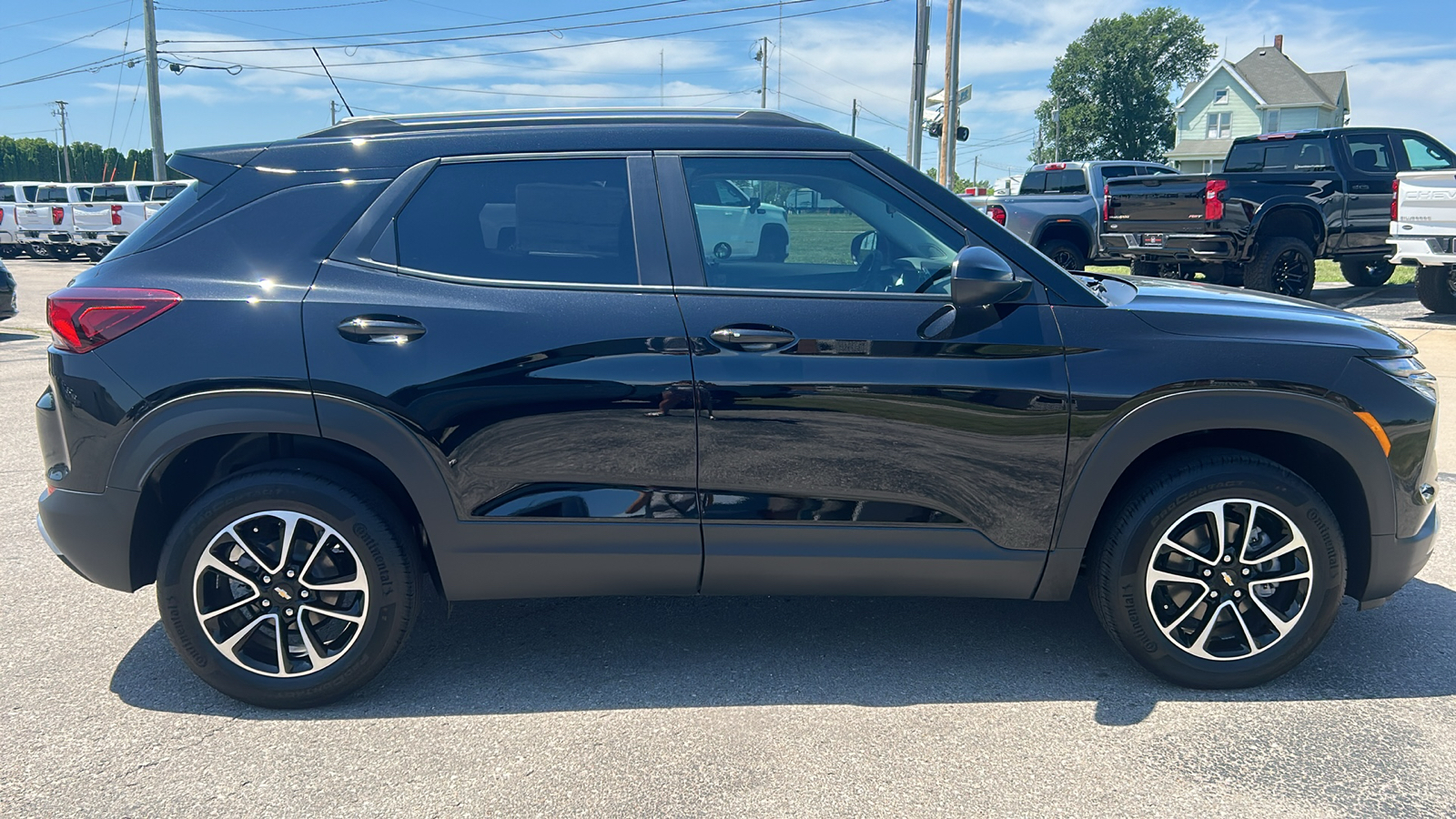 2024 Chevrolet TrailBlazer LT 2