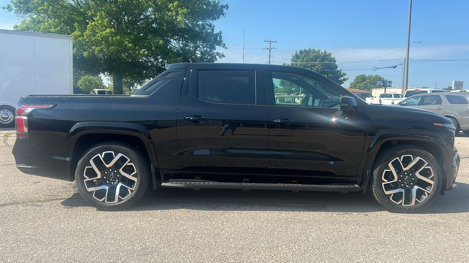 2024 Chevrolet Silverado EV RST 2