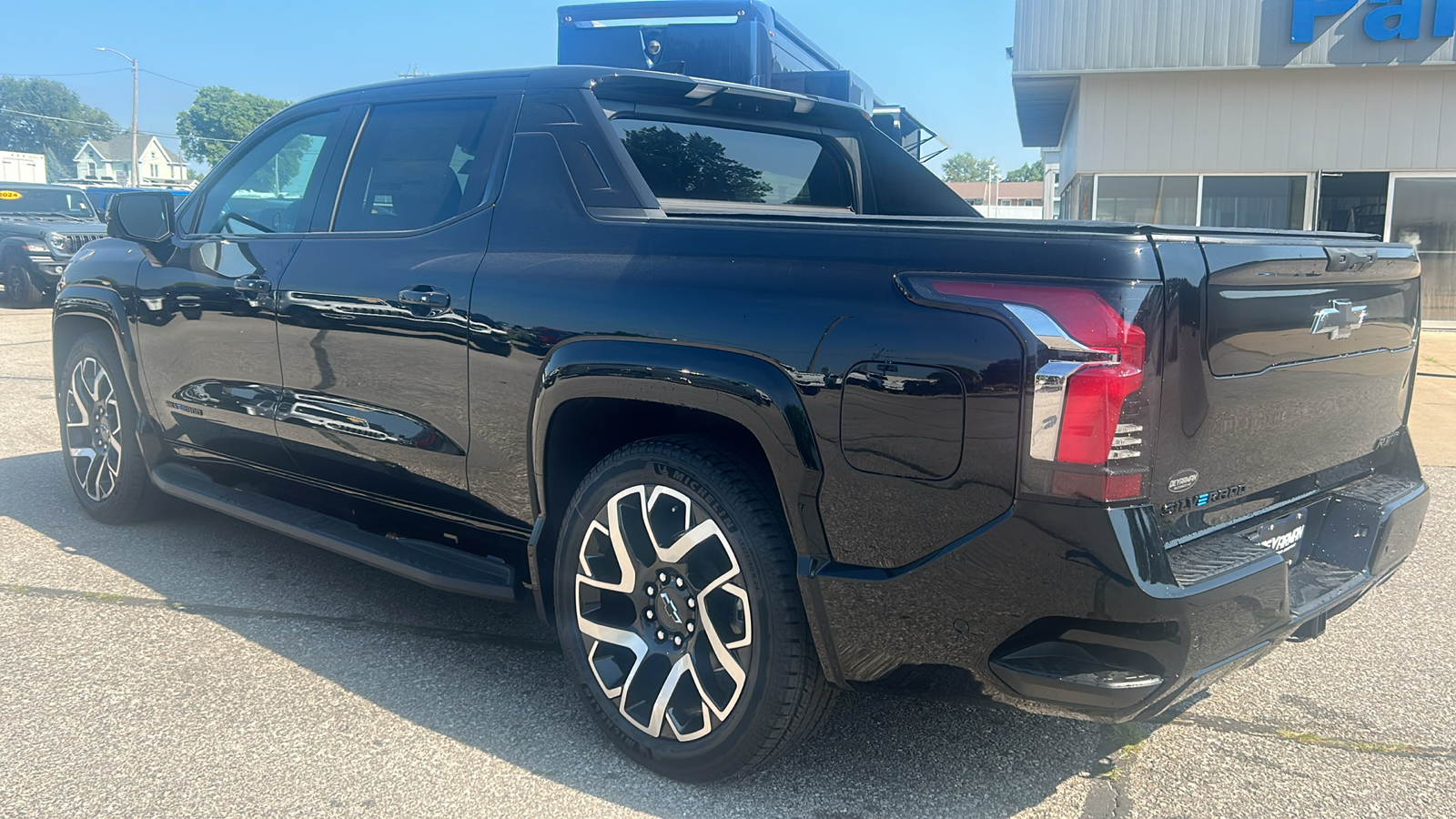 2024 Chevrolet Silverado EV RST 5