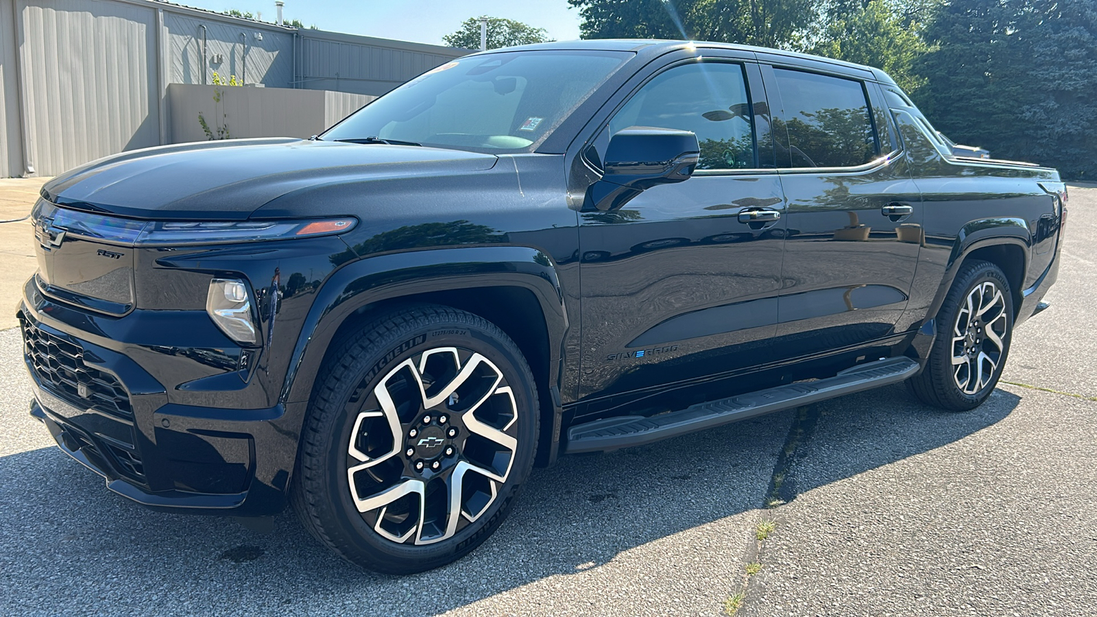 2024 Chevrolet Silverado EV RST 7