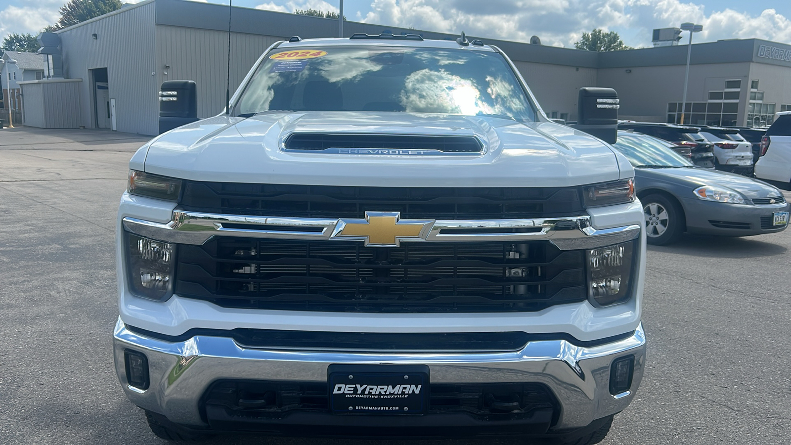 2024 Chevrolet Silverado 2500HD LT 8