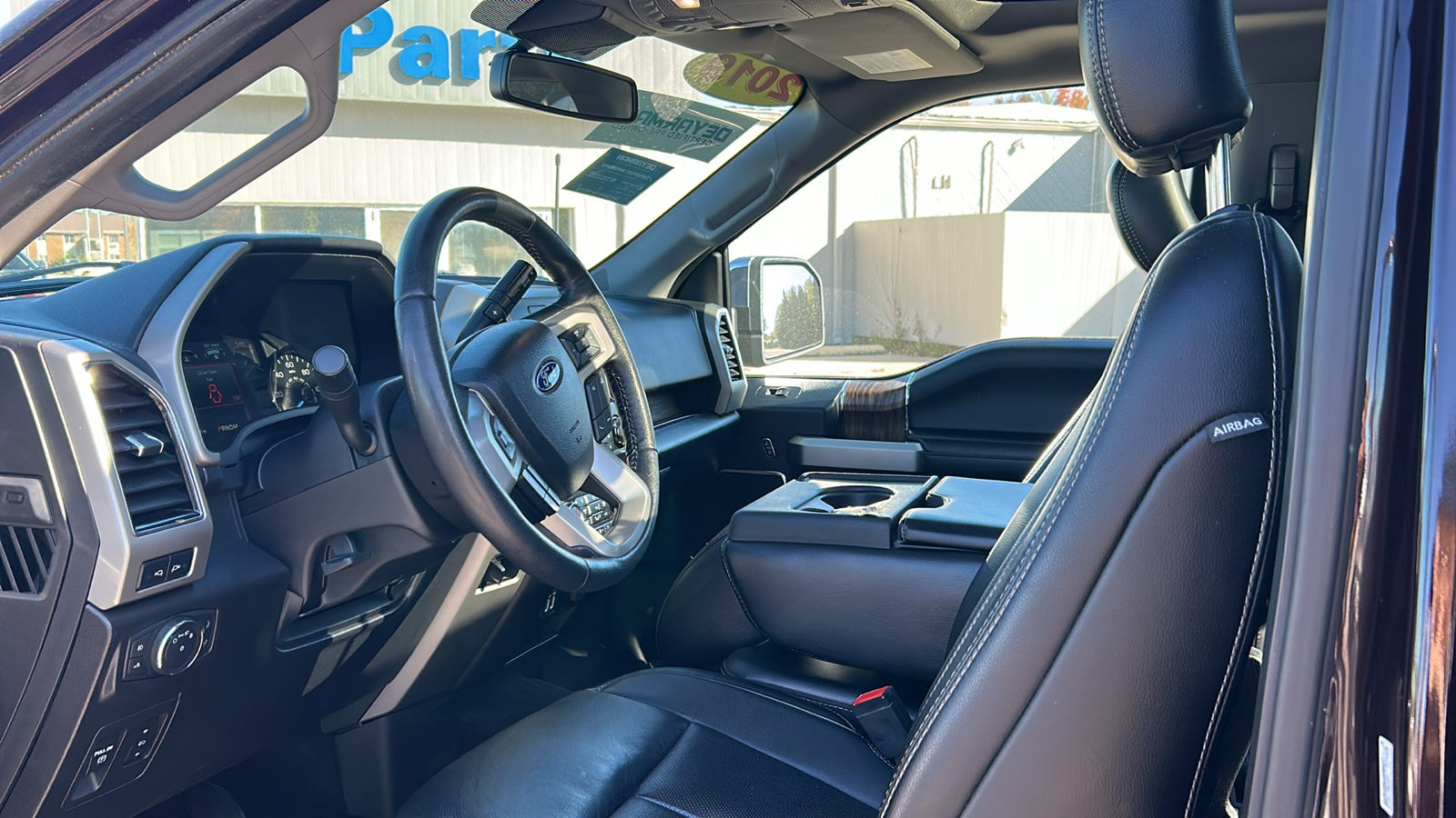 2019 Ford F-150 Lariat 12