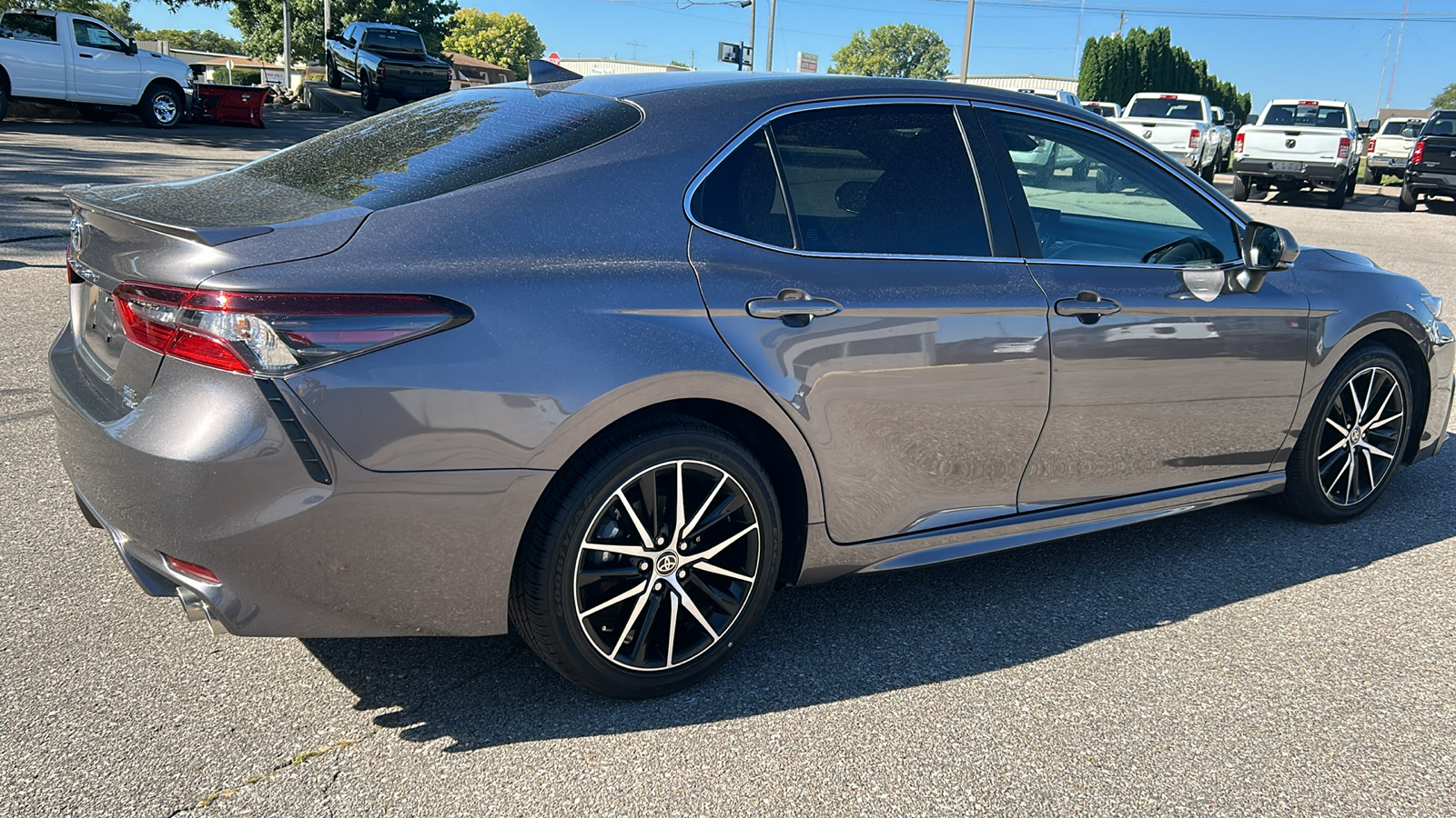 2023 Toyota Camry SE Nightshade 3