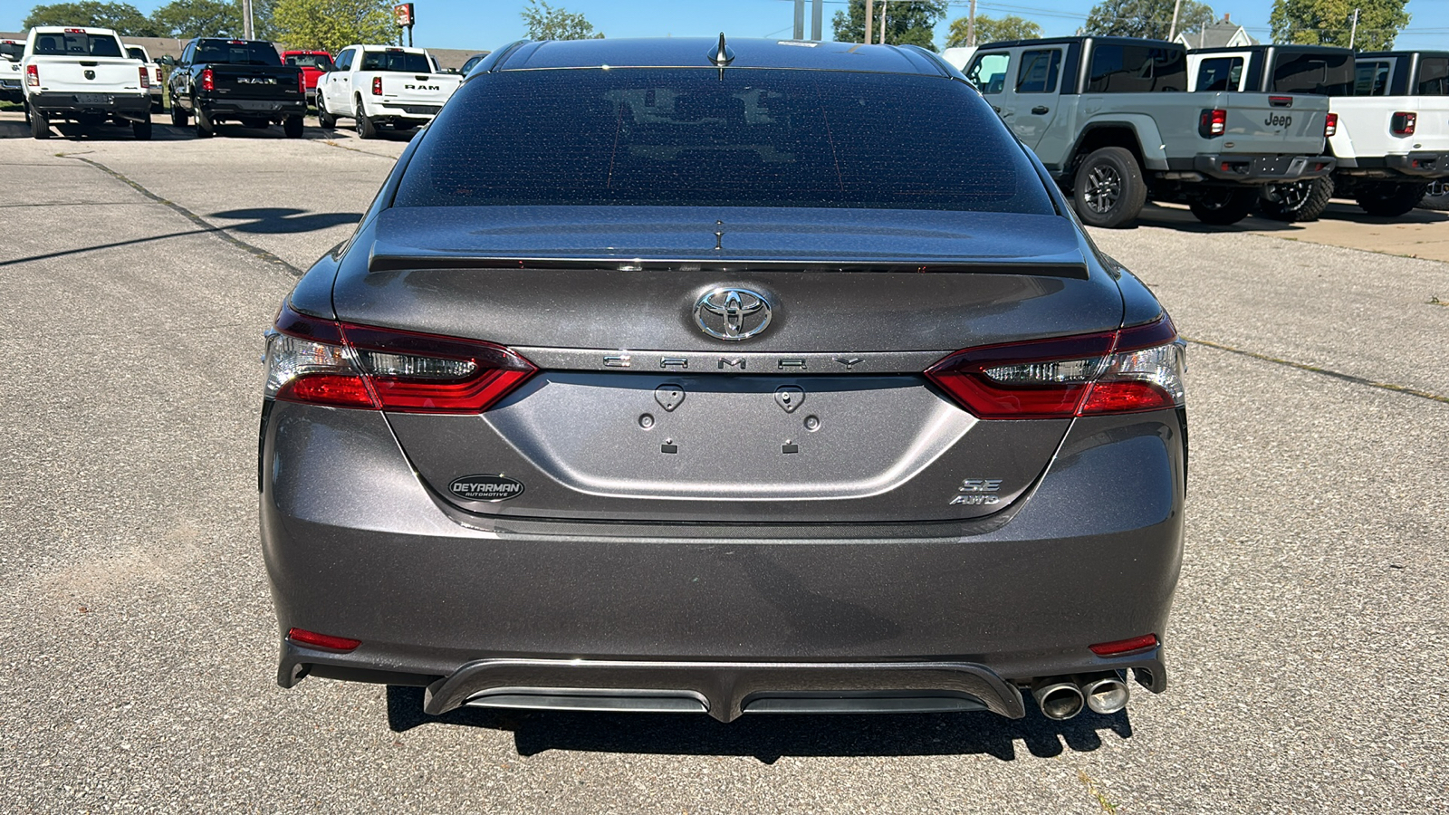 2023 Toyota Camry SE Nightshade 4