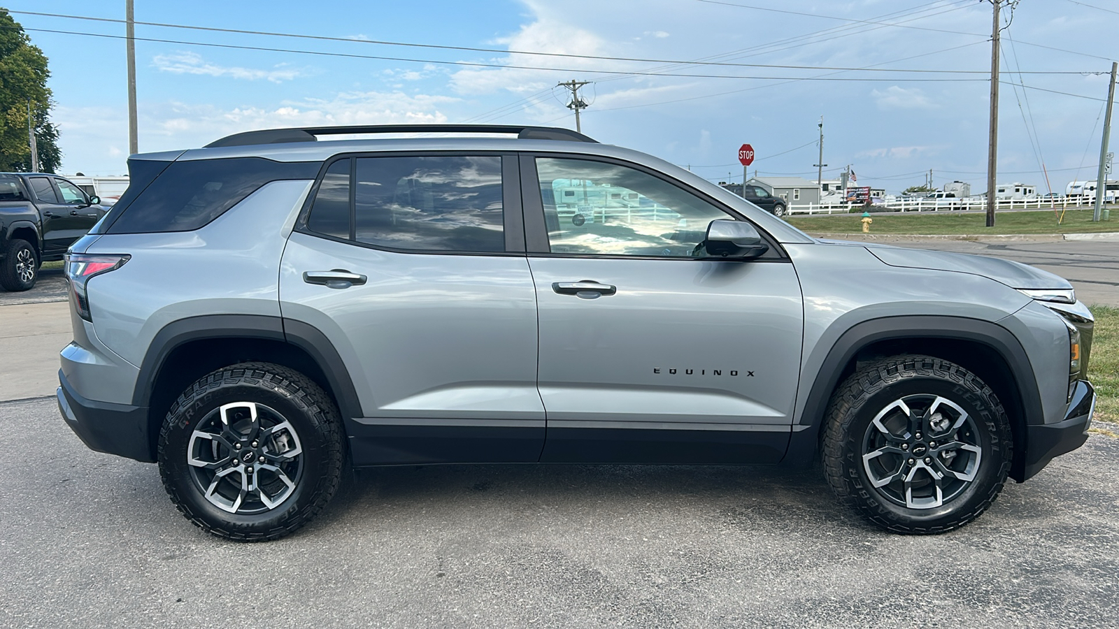 2025 Chevrolet Equinox ACTIV 2