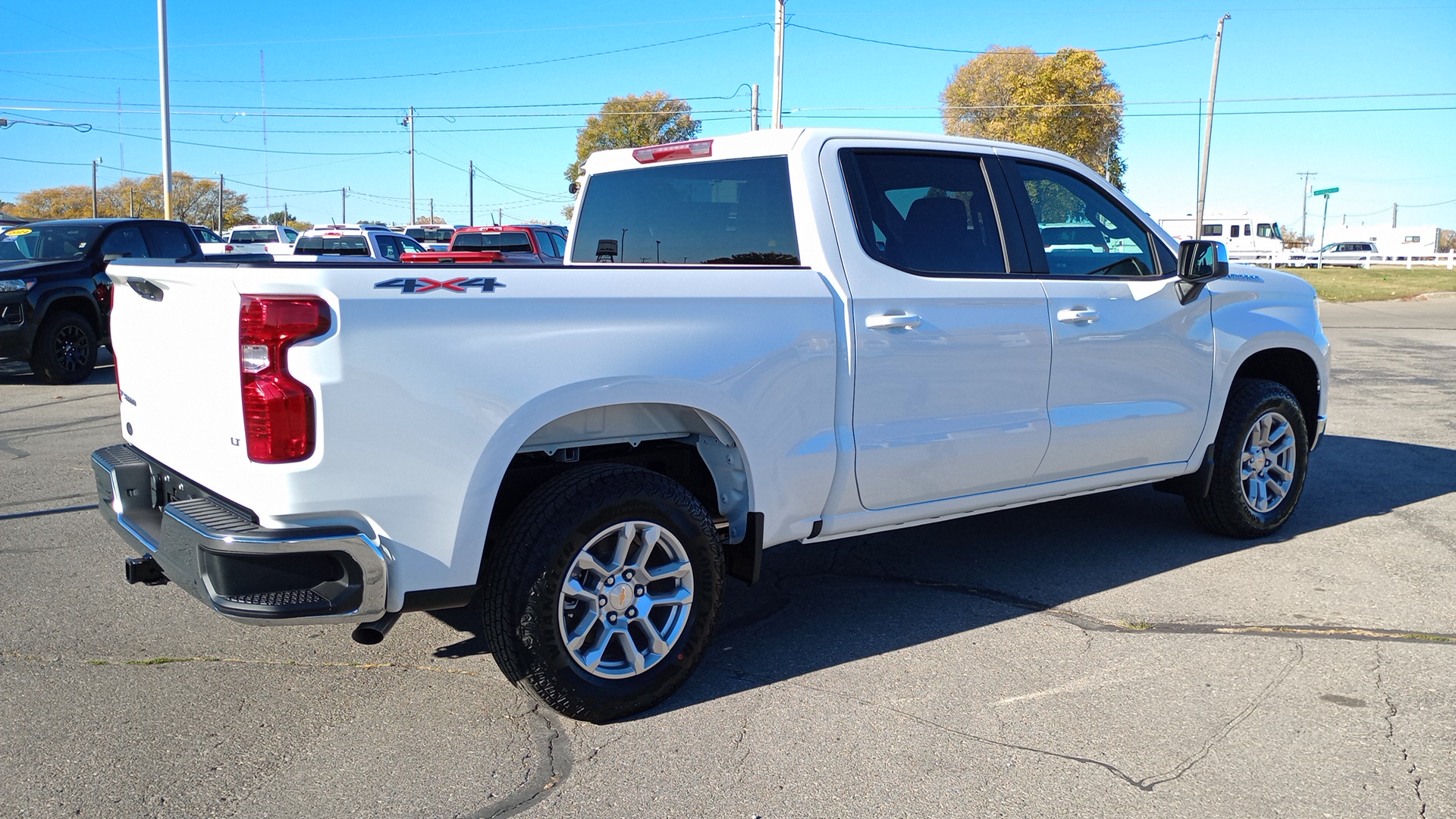 2025 Chevrolet Silverado 1500 LT 3