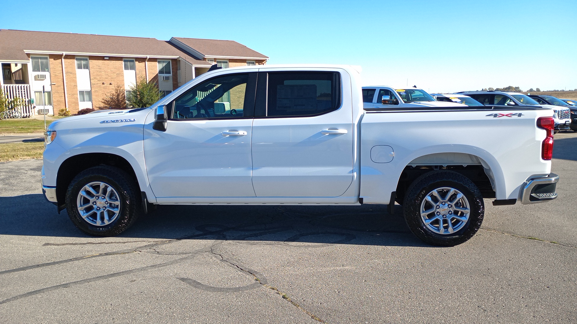 2025 Chevrolet Silverado 1500 LT 6