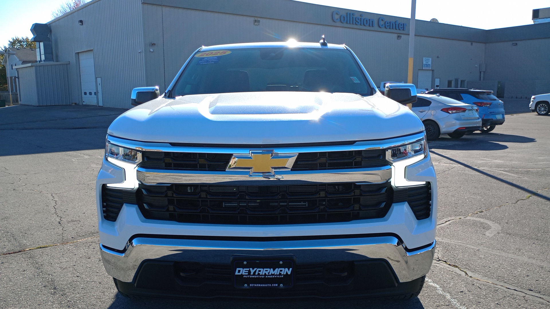 2025 Chevrolet Silverado 1500 LT 8