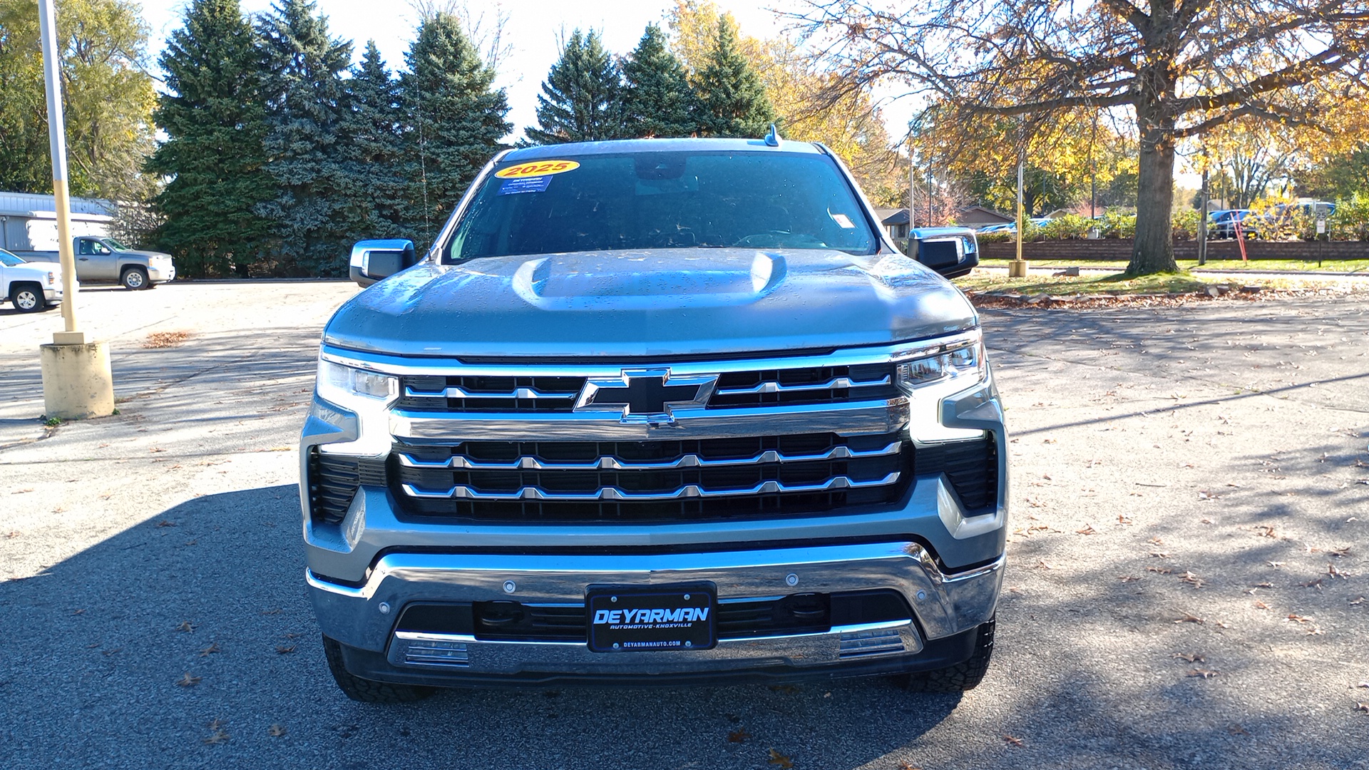 2025 Chevrolet Silverado 1500 LTZ 8