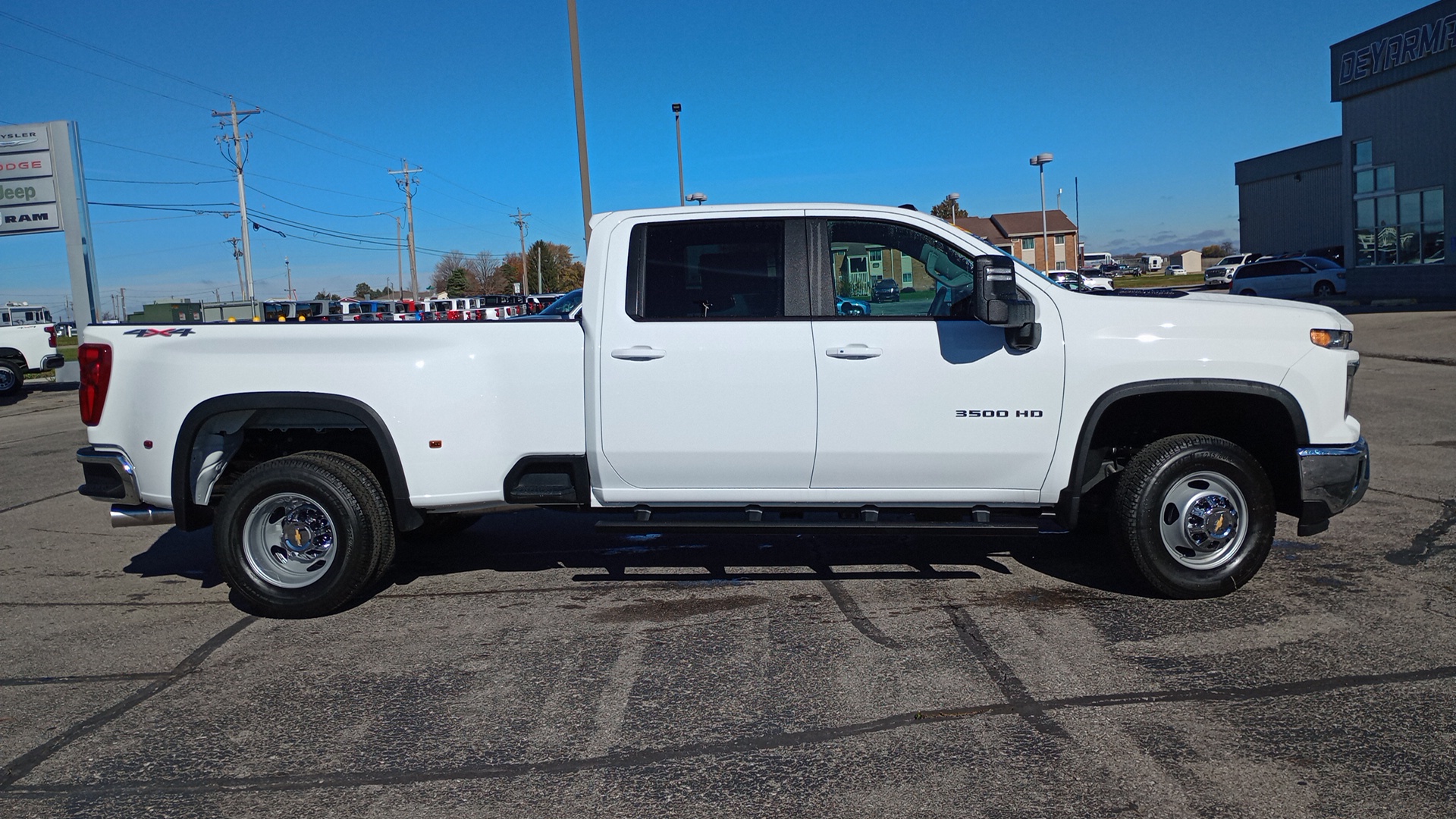 2025 Chevrolet Silverado 3500HD LT 2