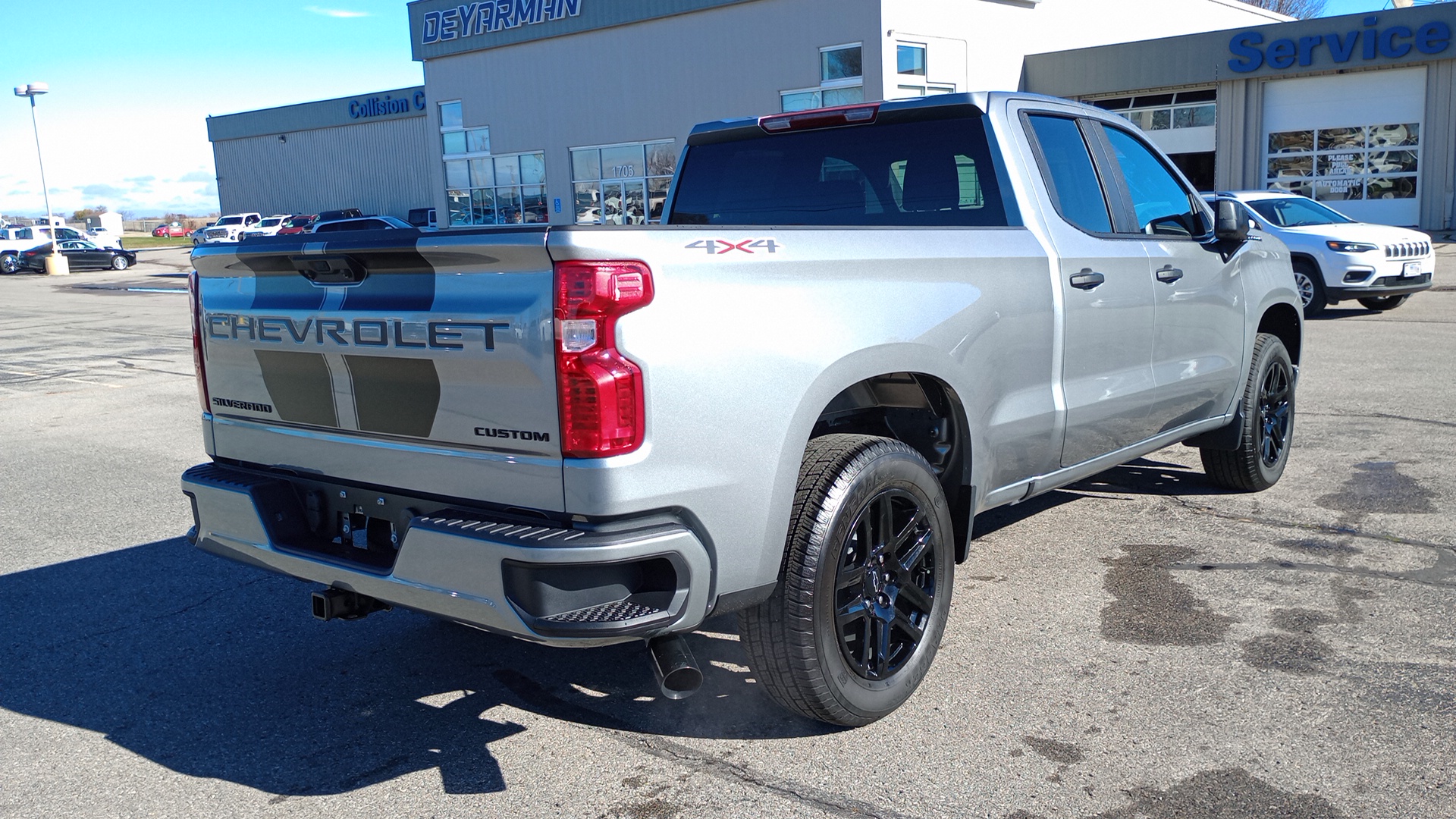 2025 Chevrolet Silverado 1500 Custom 3