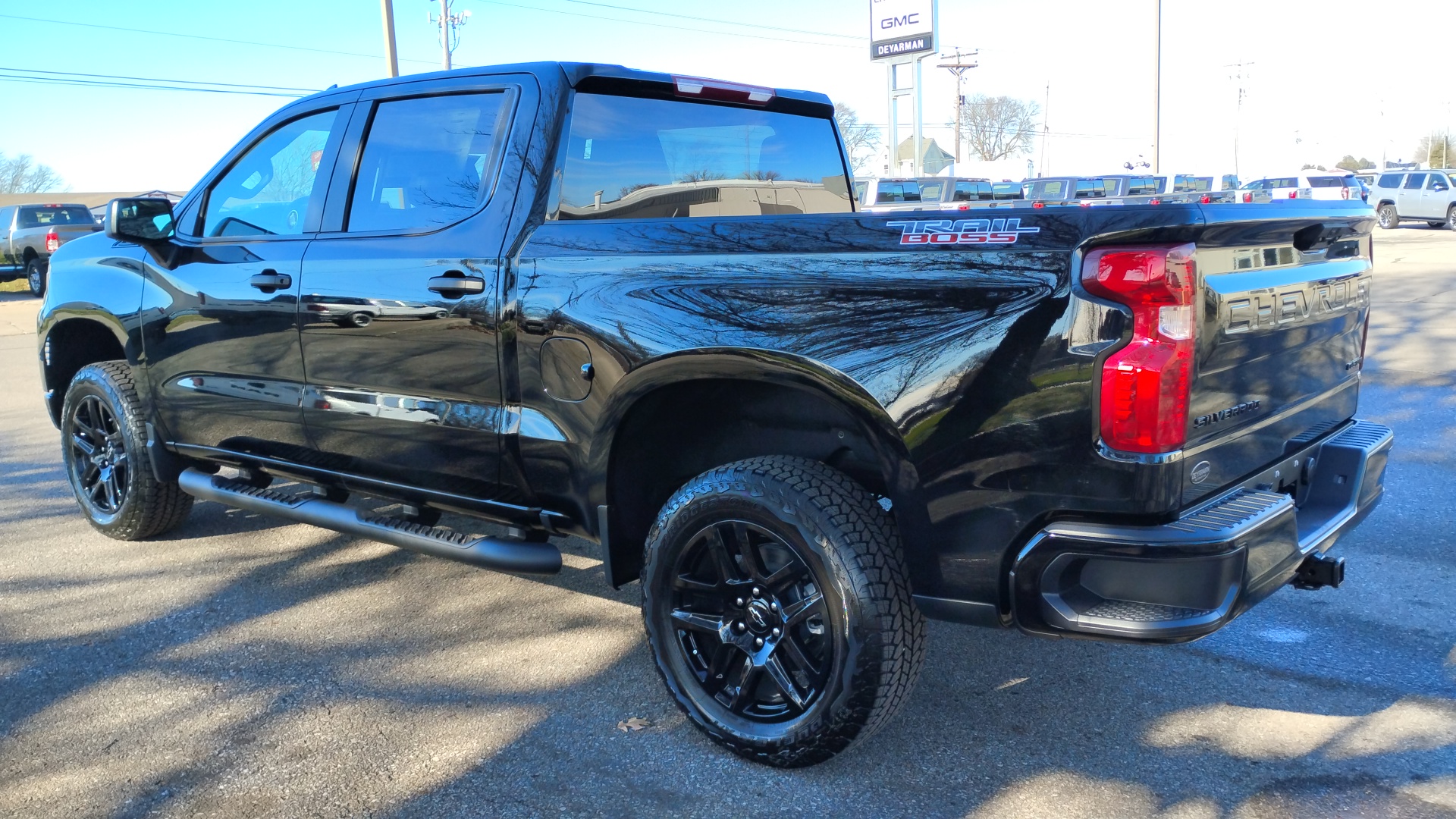 2025 Chevrolet Silverado 1500 Custom Trail Boss 5