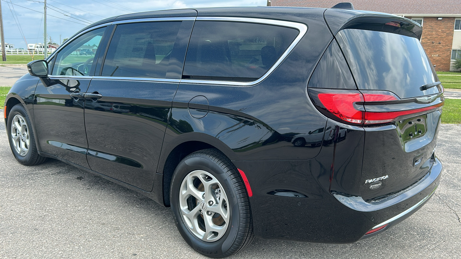 2024 Chrysler Pacifica Limited 5