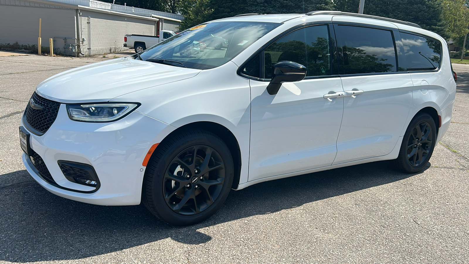 2024 Chrysler Pacifica Touring L 7