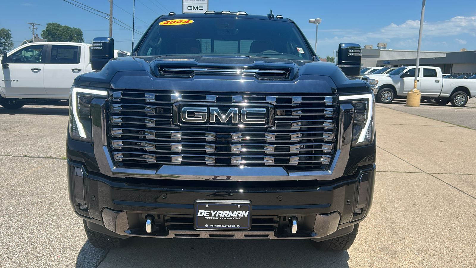 2024 GMC Sierra 2500HD Denali Ultimate 8