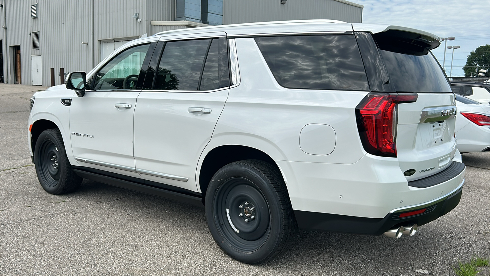 2024 GMC Yukon Denali 5