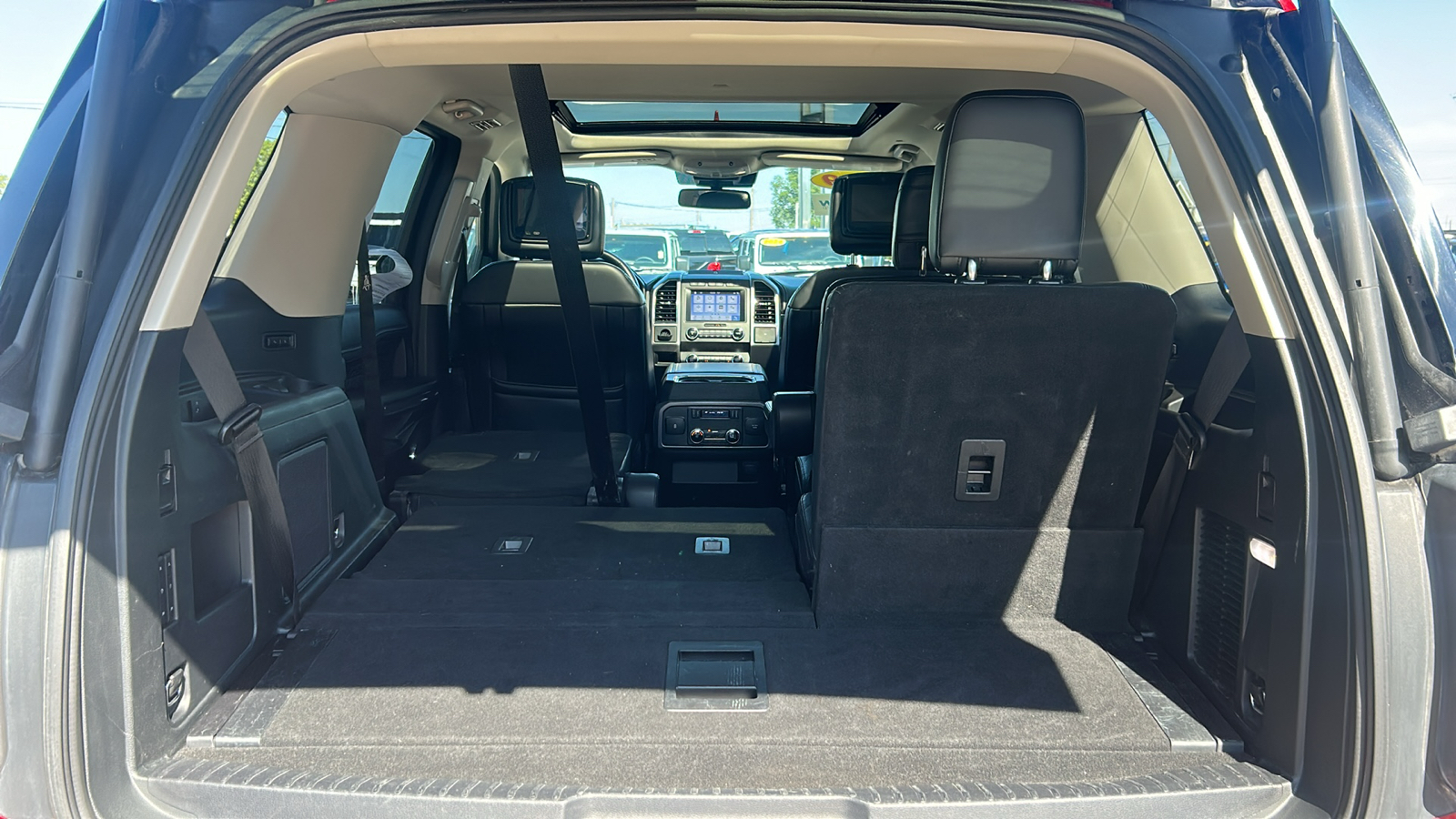 2019 Ford Expedition Platinum 18