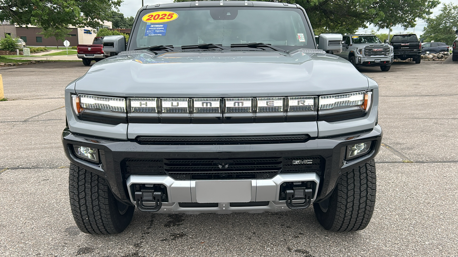 2025 GMC Hummer EV SUV 3X 8