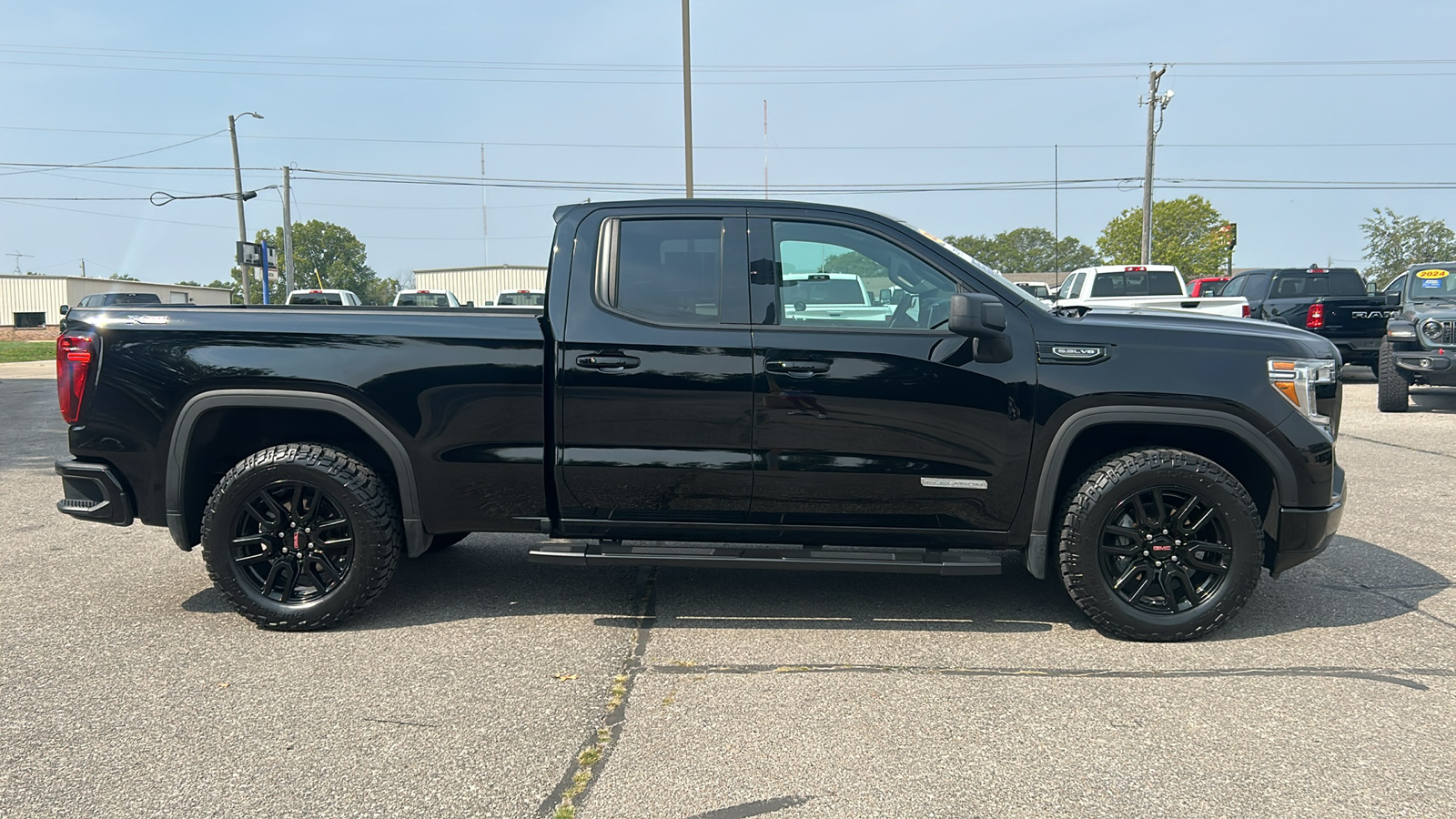 2022 GMC Sierra 1500 Limited Elevation 2