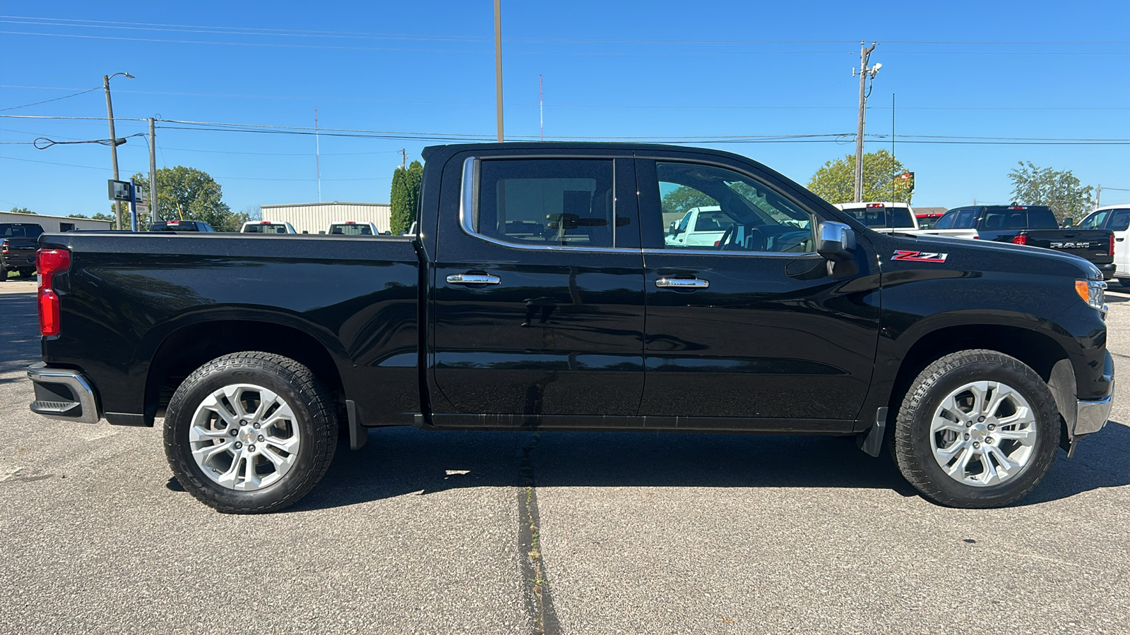 2023 Chevrolet Silverado 1500 LTZ 2