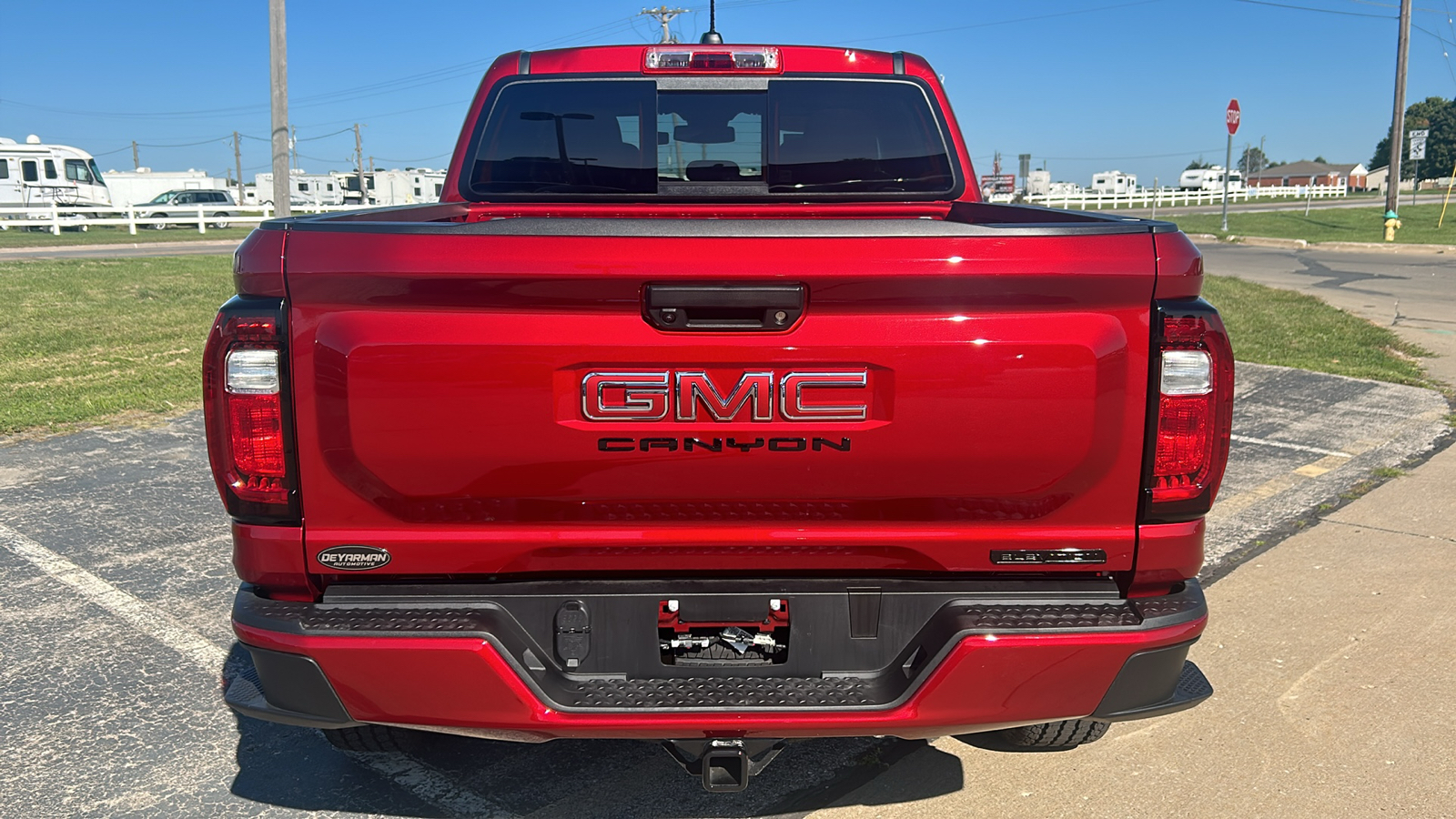 2024 GMC Canyon Elevation 4