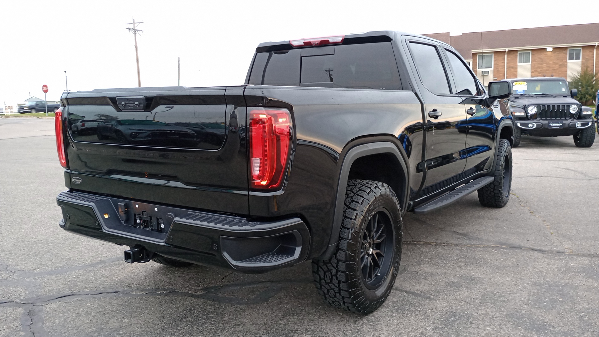 2023 GMC Sierra 1500 AT4X 3