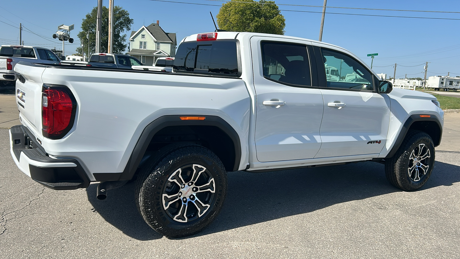 2024 GMC Canyon AT4 3