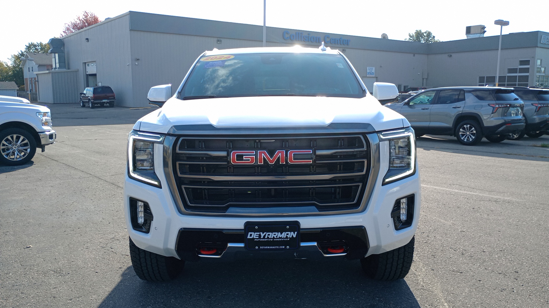 2024 GMC Yukon AT4 8