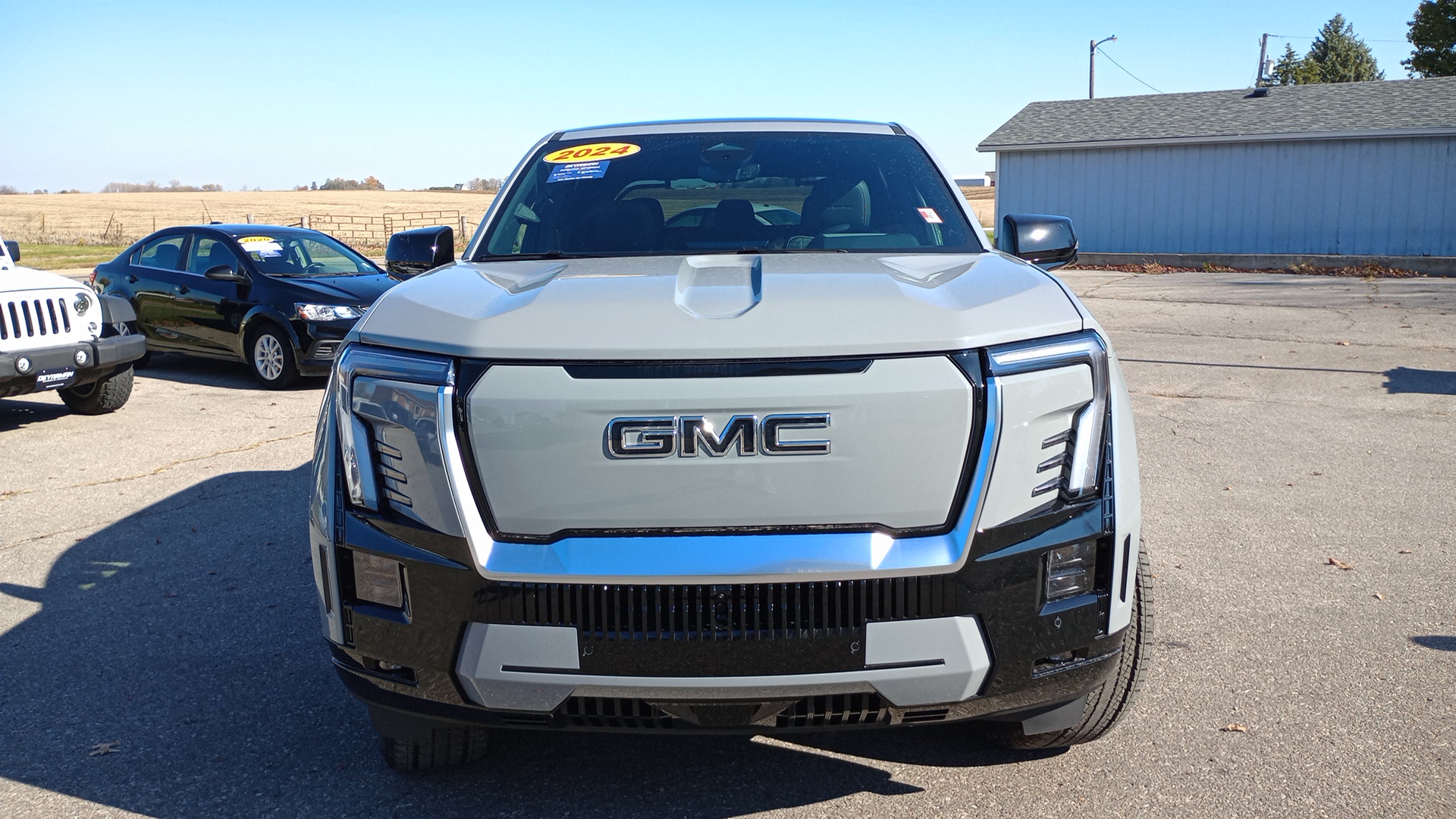 2024 GMC Sierra EV Denali Edition 1 8