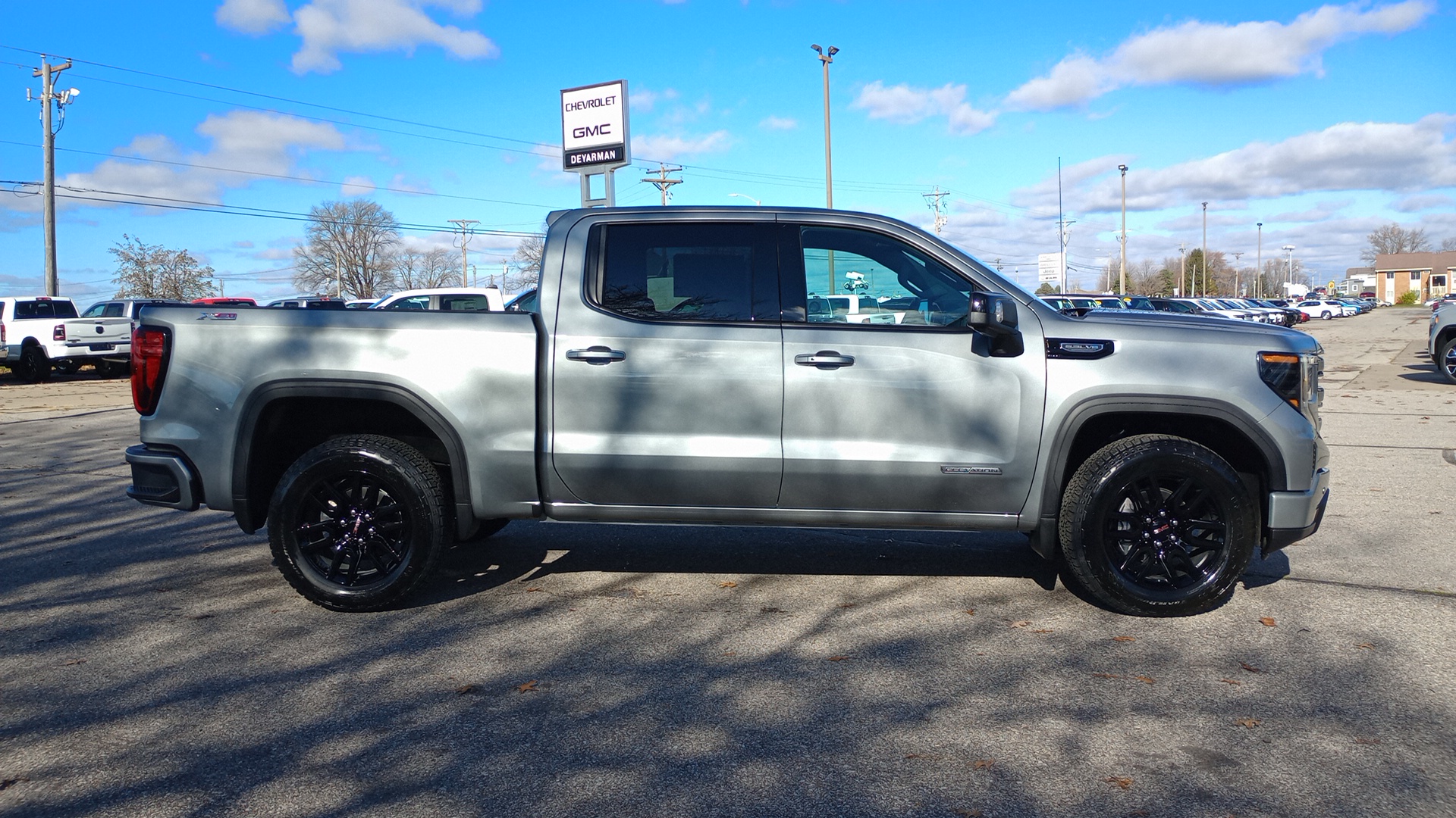 2025 GMC Sierra 1500 Elevation 2