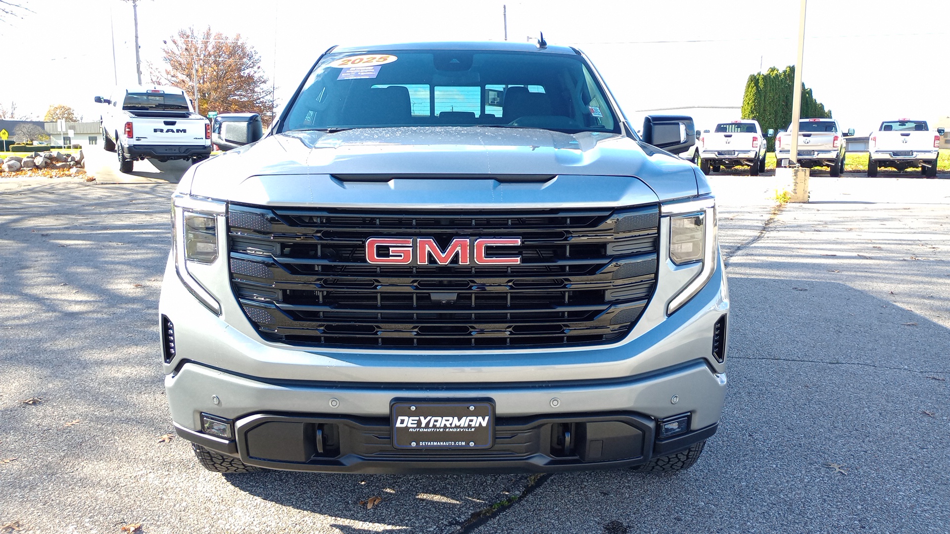 2025 GMC Sierra 1500 Elevation 8