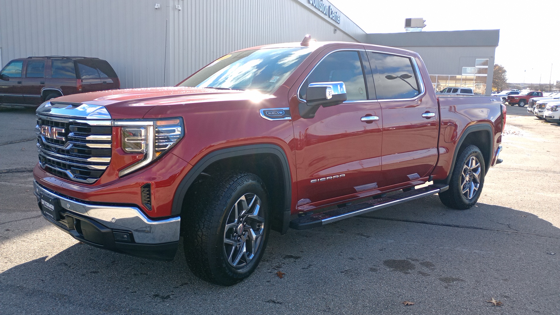 2025 GMC Sierra 1500 SLT 7