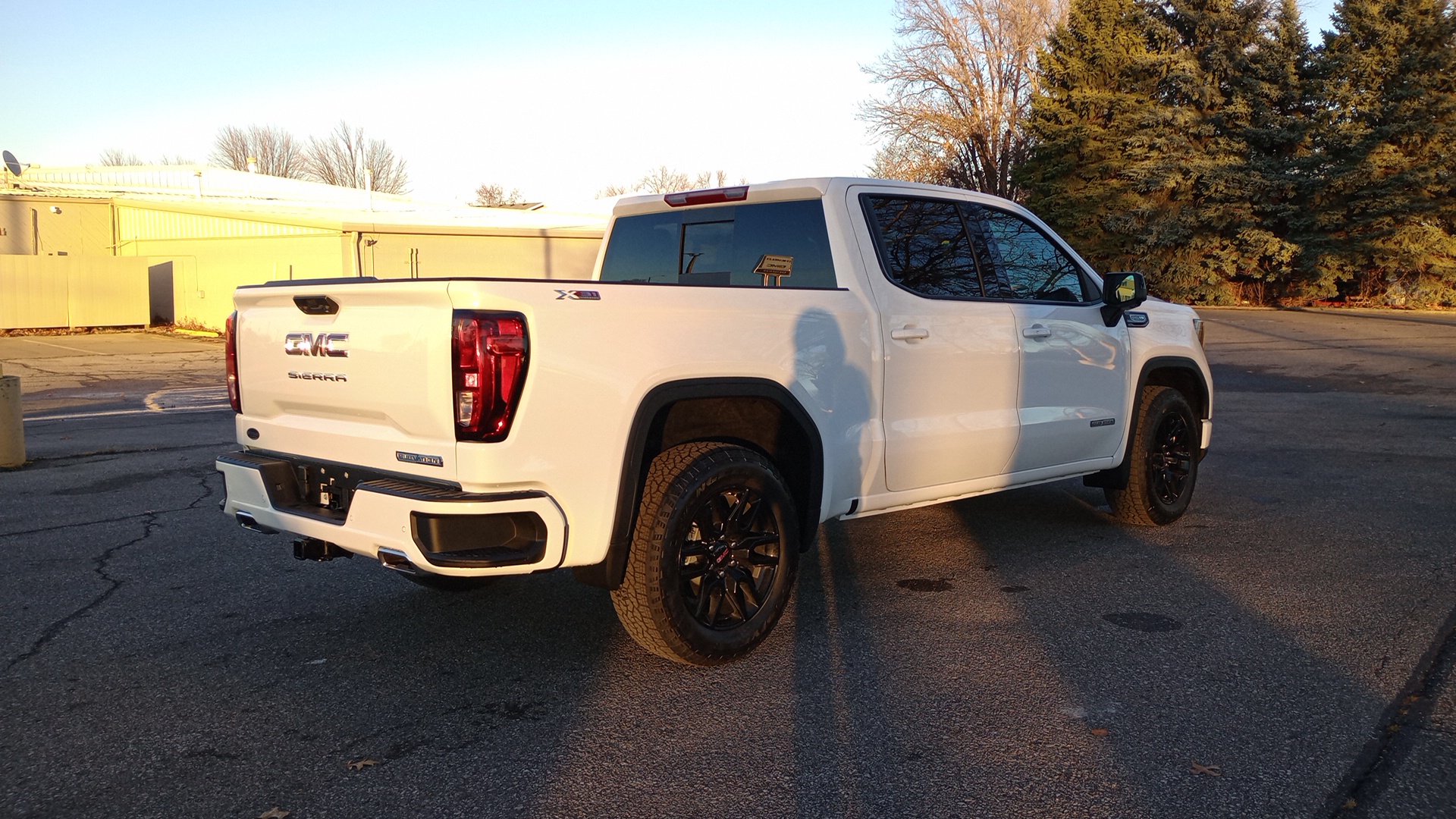 2025 GMC Sierra 1500 Elevation 3