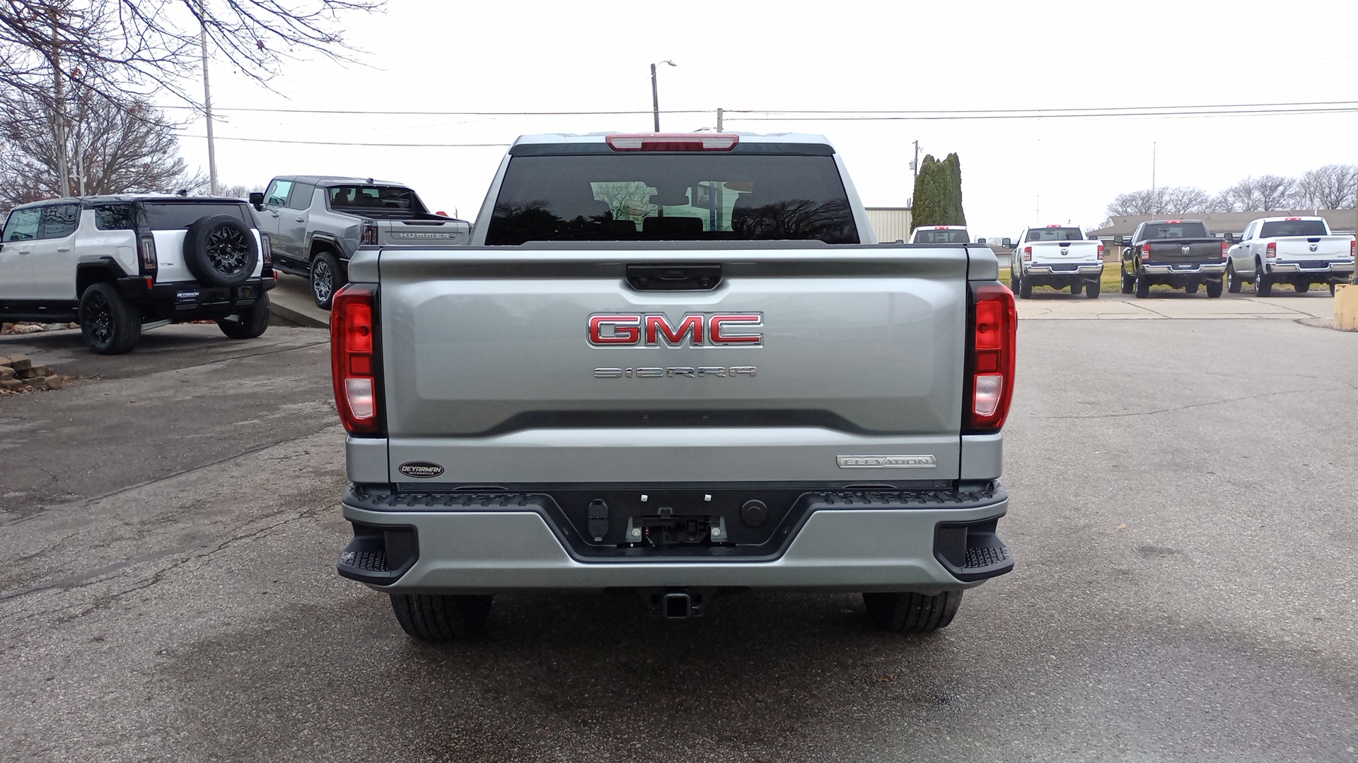 2025 GMC Sierra 1500 Elevation 4