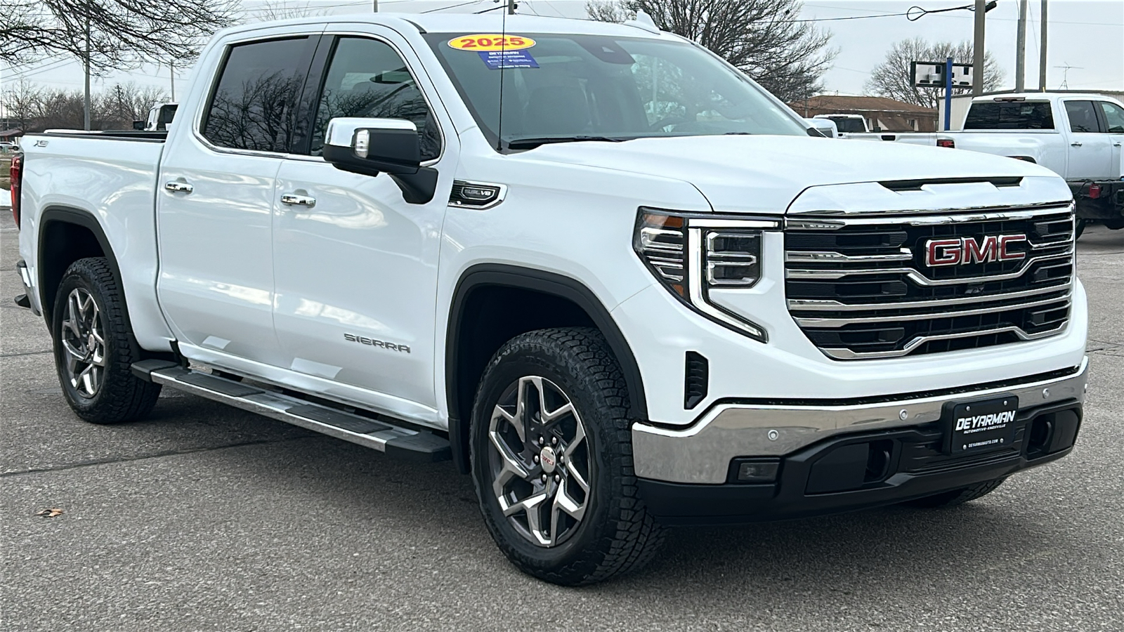 2025 GMC Sierra 1500 SLT 1