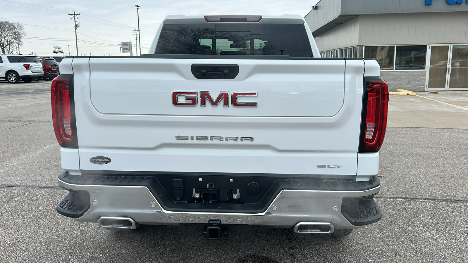 2025 GMC Sierra 1500 SLT 4