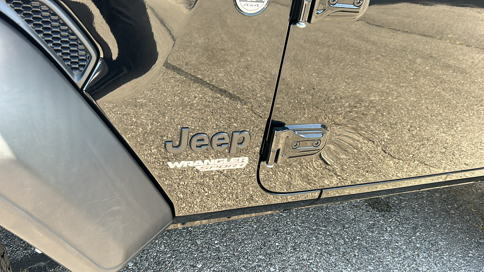 2021 Jeep Wrangler Sport S 10