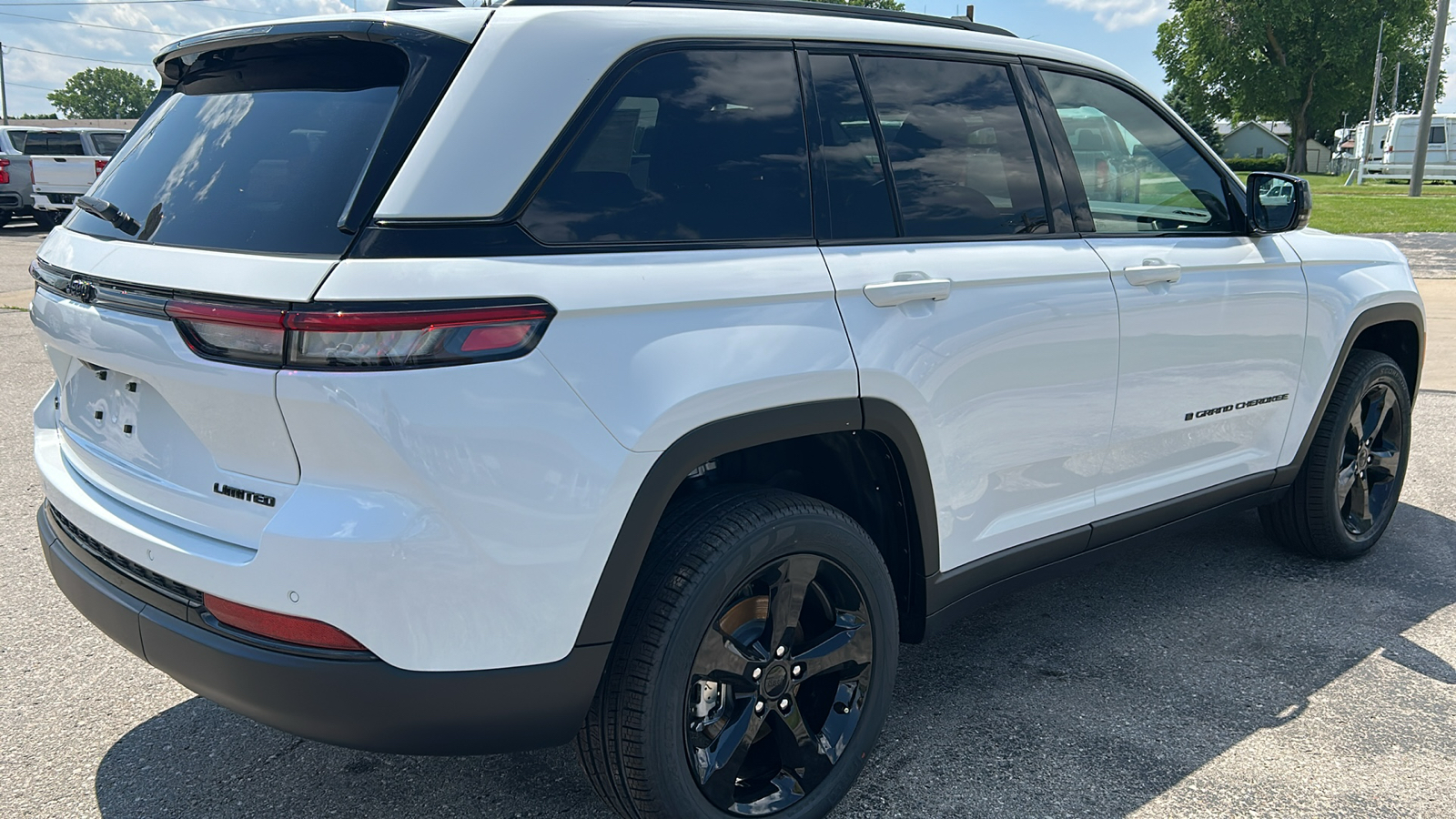 2024 Jeep Grand Cherokee Limited 3