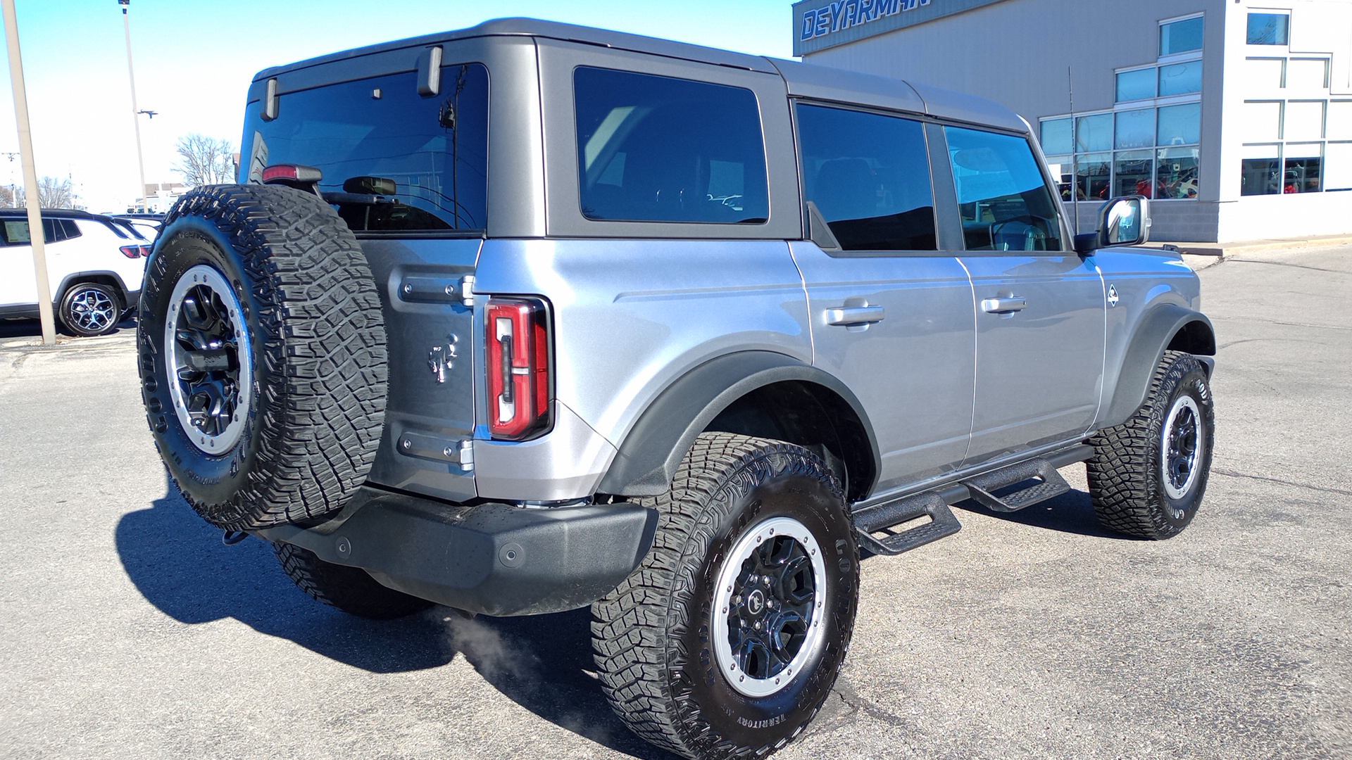 2023 Ford Bronco Outer Banks 3