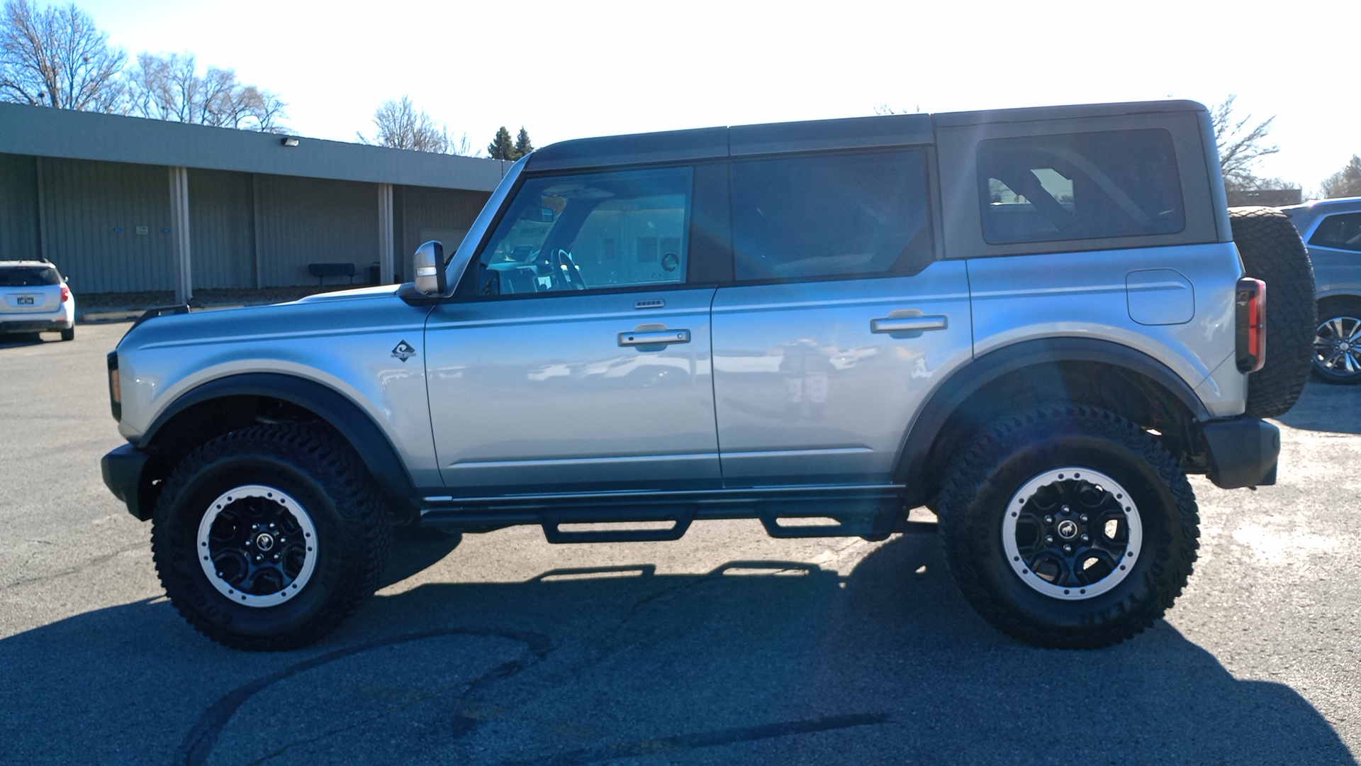 2023 Ford Bronco Outer Banks 6