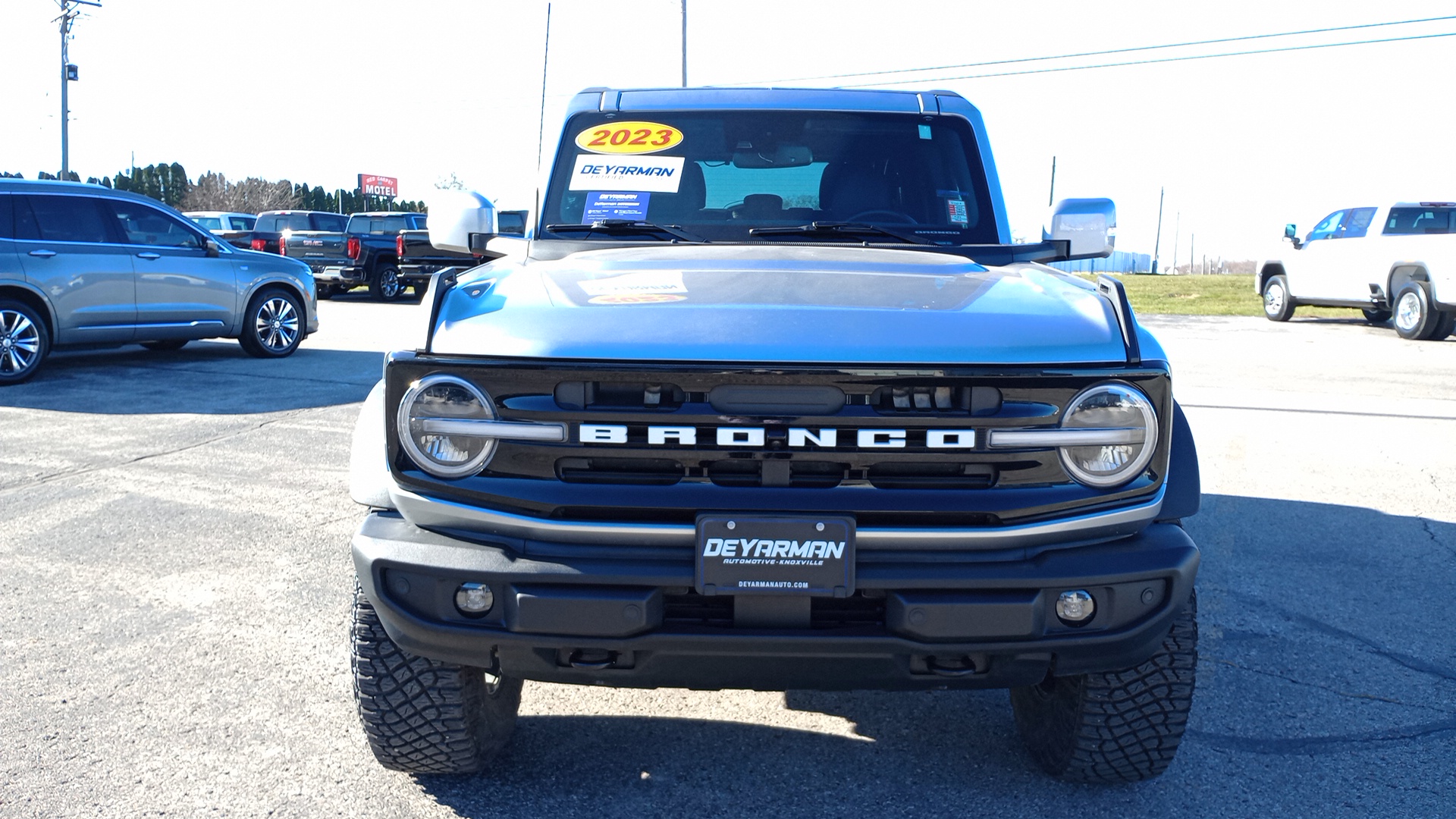 2023 Ford Bronco Outer Banks 8