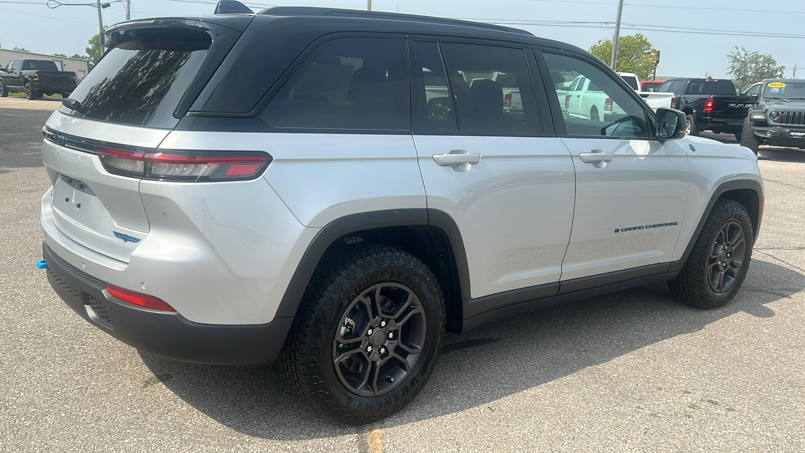 2024 Jeep Grand Cherokee Trailhawk 4xe 3