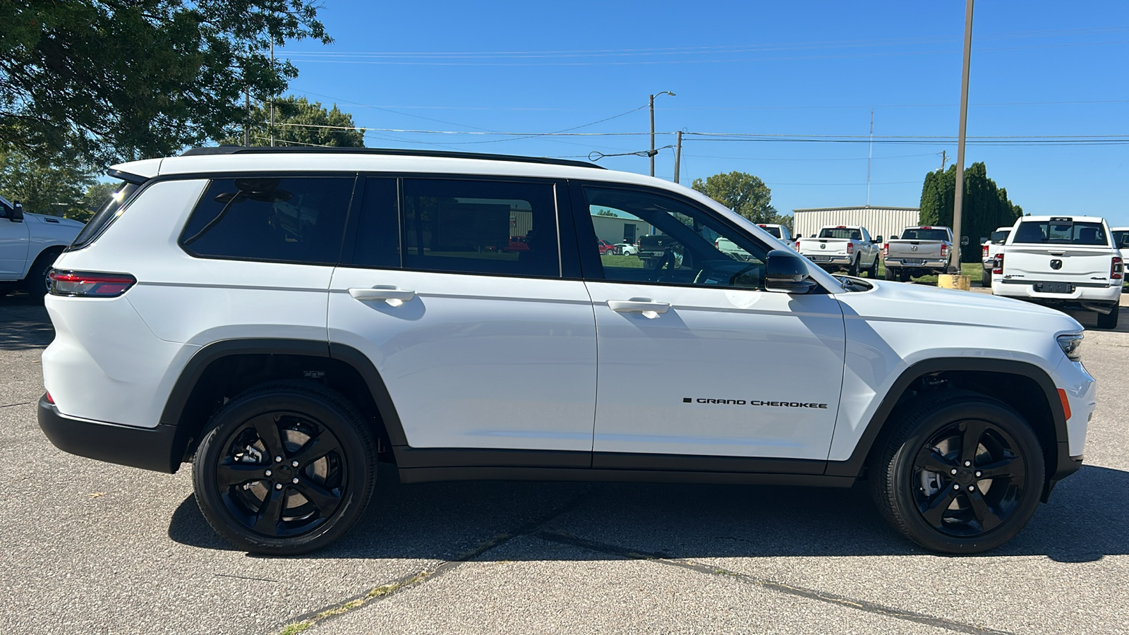 2024 Jeep Grand Cherokee L Altitude X 2